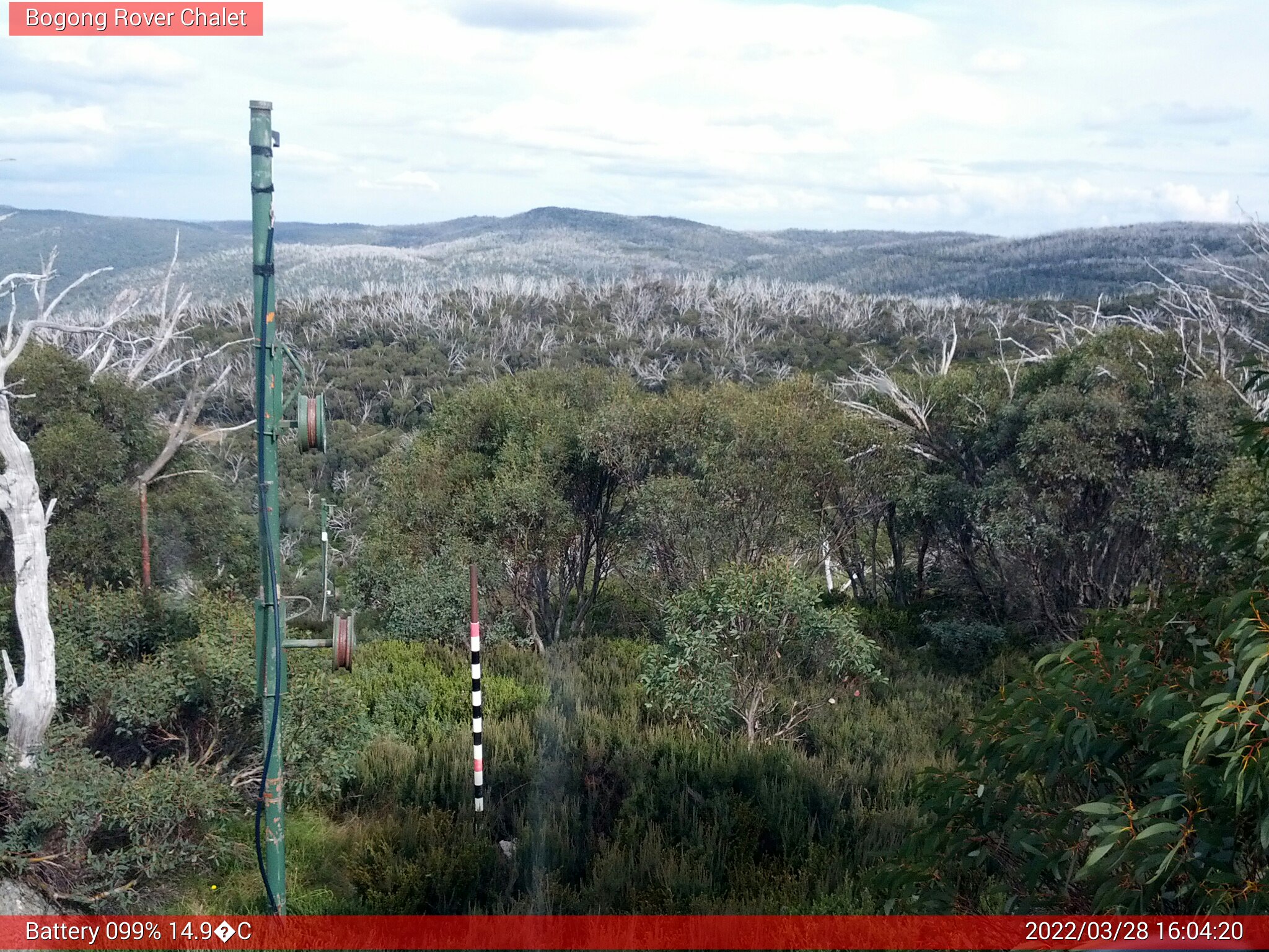 Bogong Web Cam 4:04pm Monday 28th of March 2022