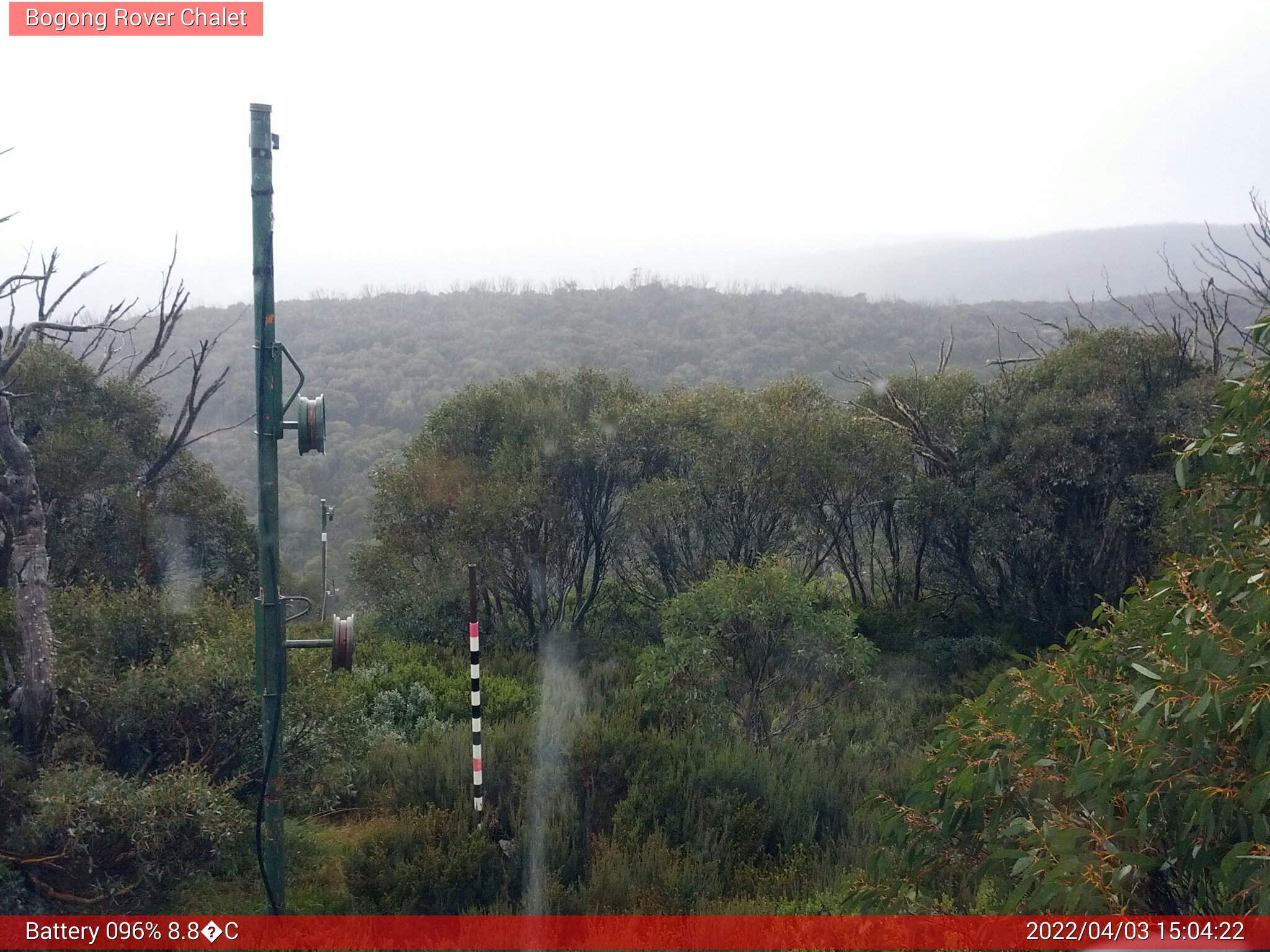 Bogong Web Cam 3:04pm Sunday 3rd of April 2022