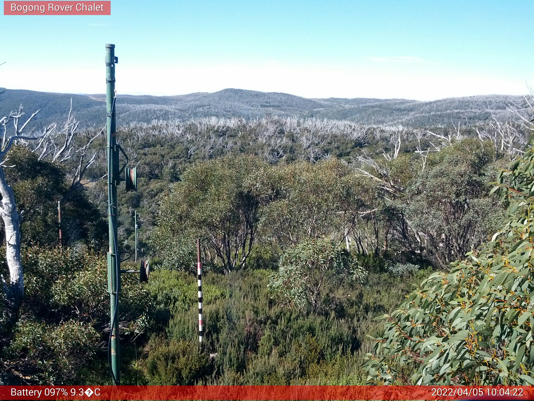 Bogong Web Cam 10:04am Tuesday 5th of April 2022