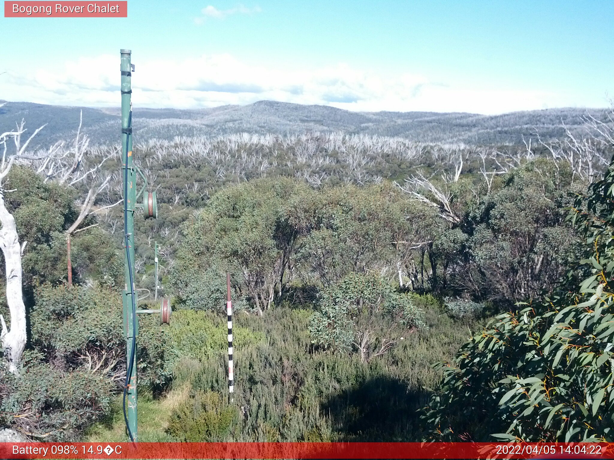 Bogong Web Cam 2:04pm Tuesday 5th of April 2022