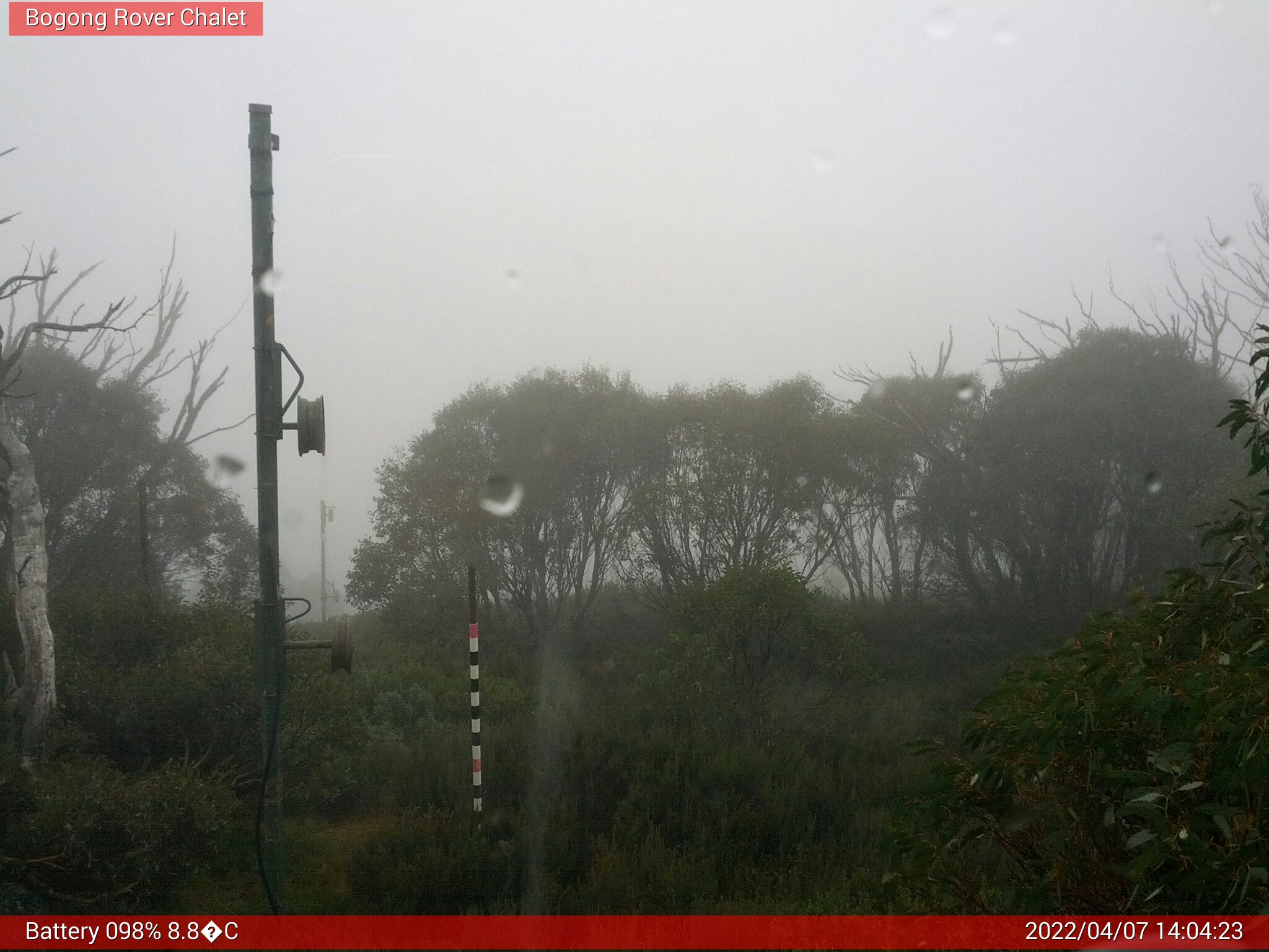 Bogong Web Cam 2:04pm Thursday 7th of April 2022