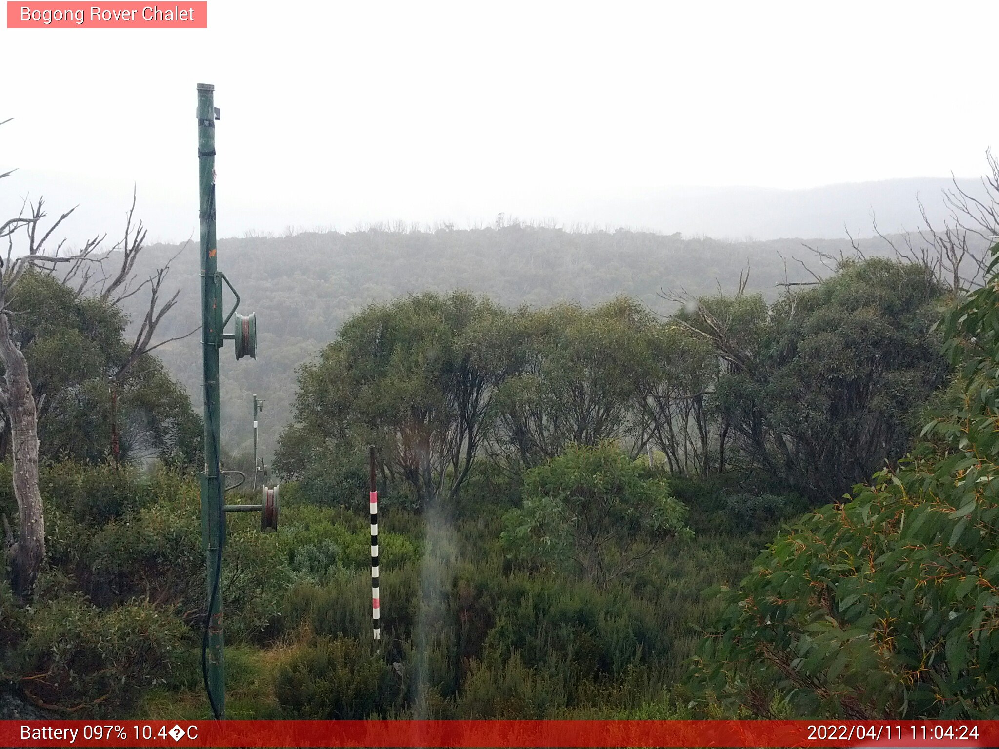 Bogong Web Cam 11:04am Monday 11th of April 2022