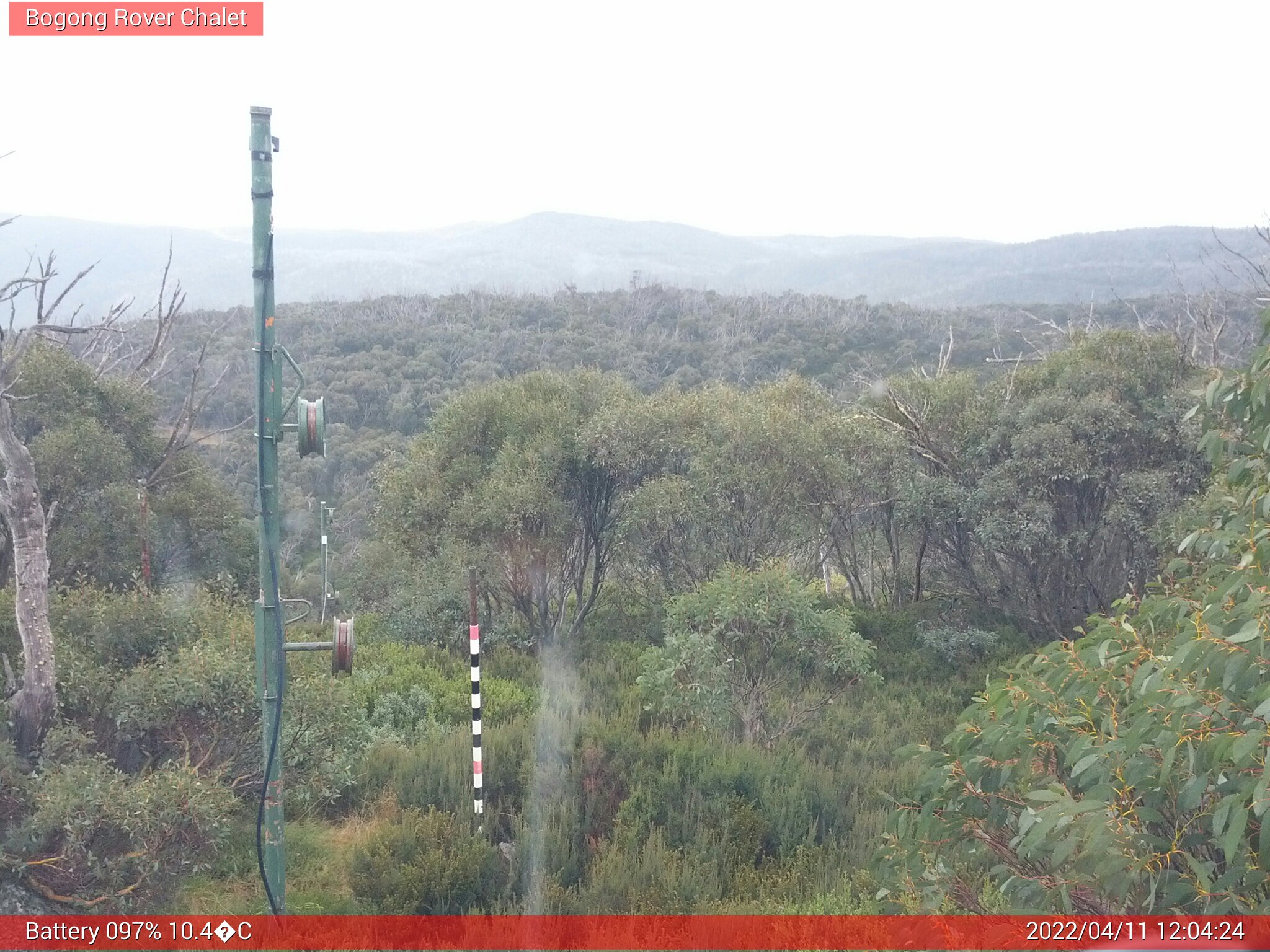 Bogong Web Cam 12:04pm Monday 11th of April 2022