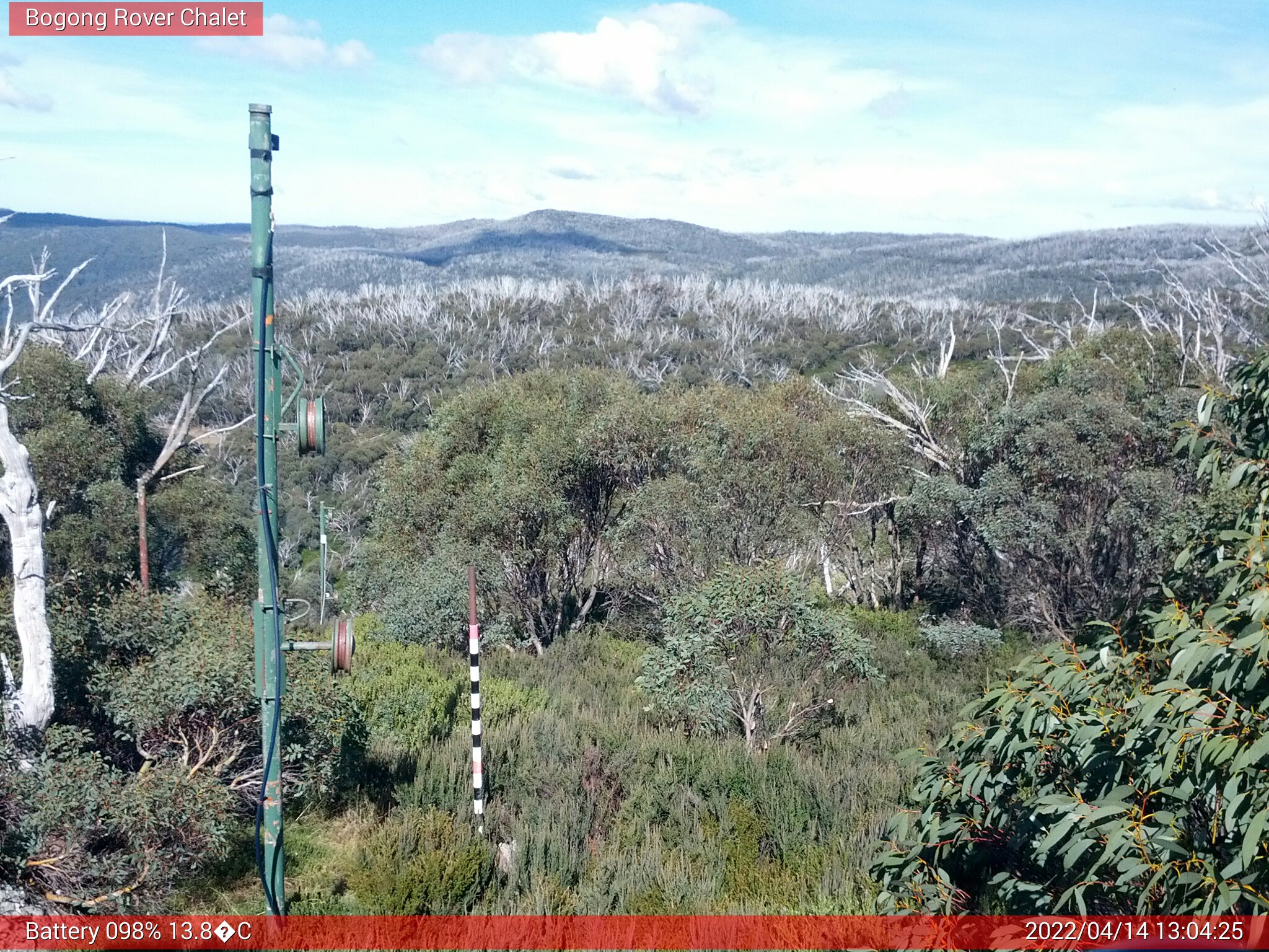 Bogong Web Cam 1:04pm Thursday 14th of April 2022