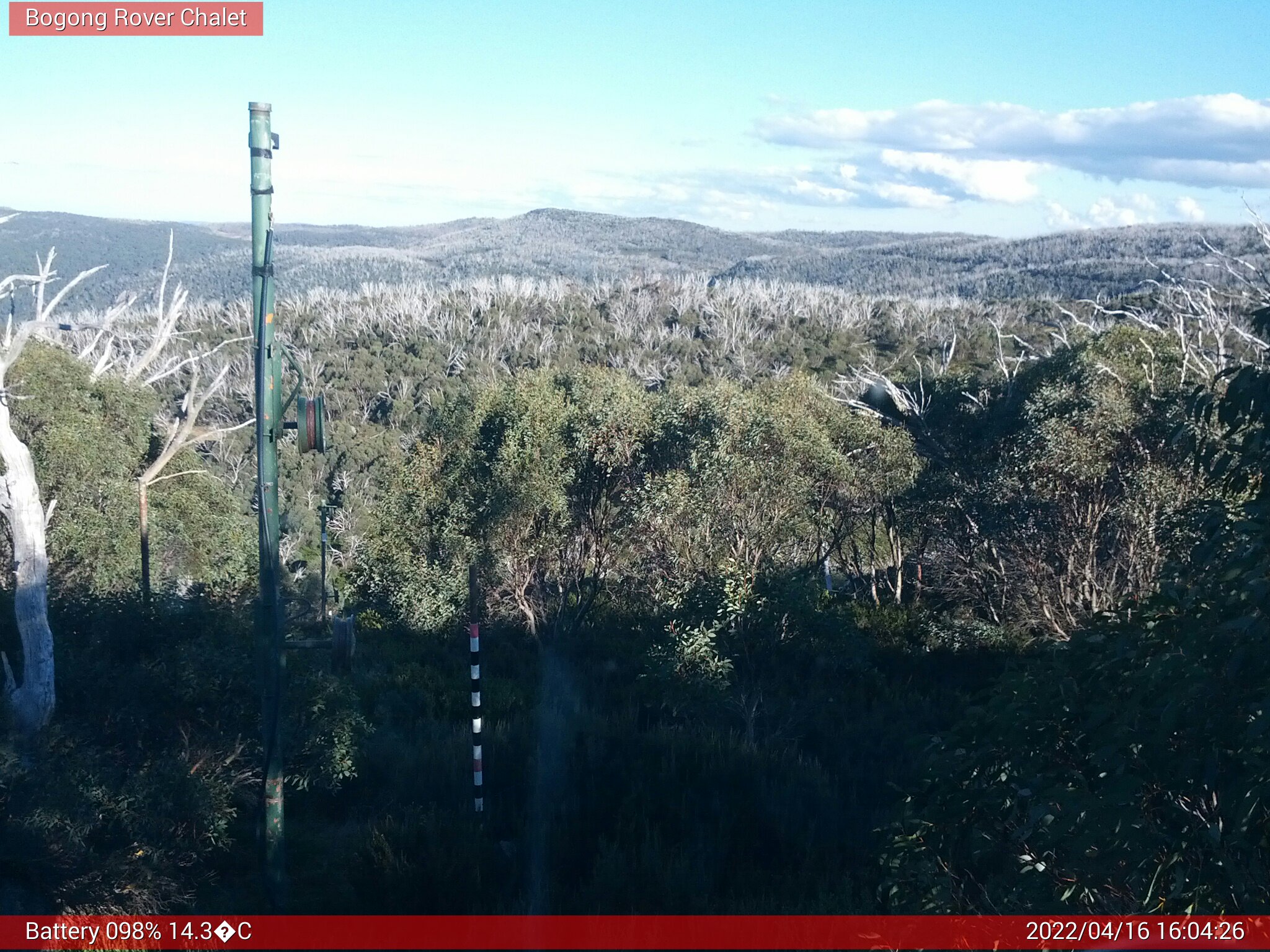 Bogong Web Cam 4:04pm Saturday 16th of April 2022