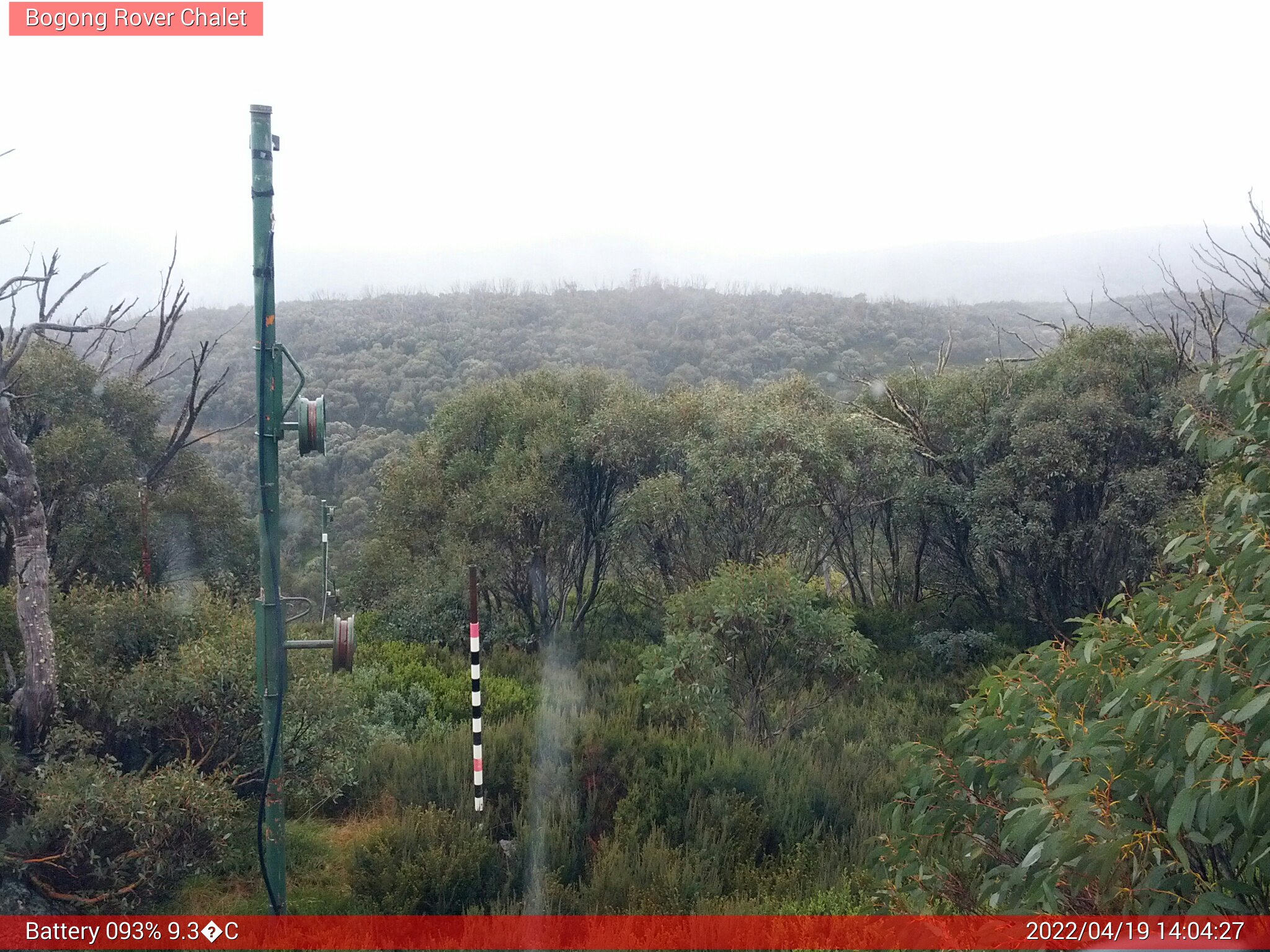 Bogong Web Cam 2:04pm Tuesday 19th of April 2022