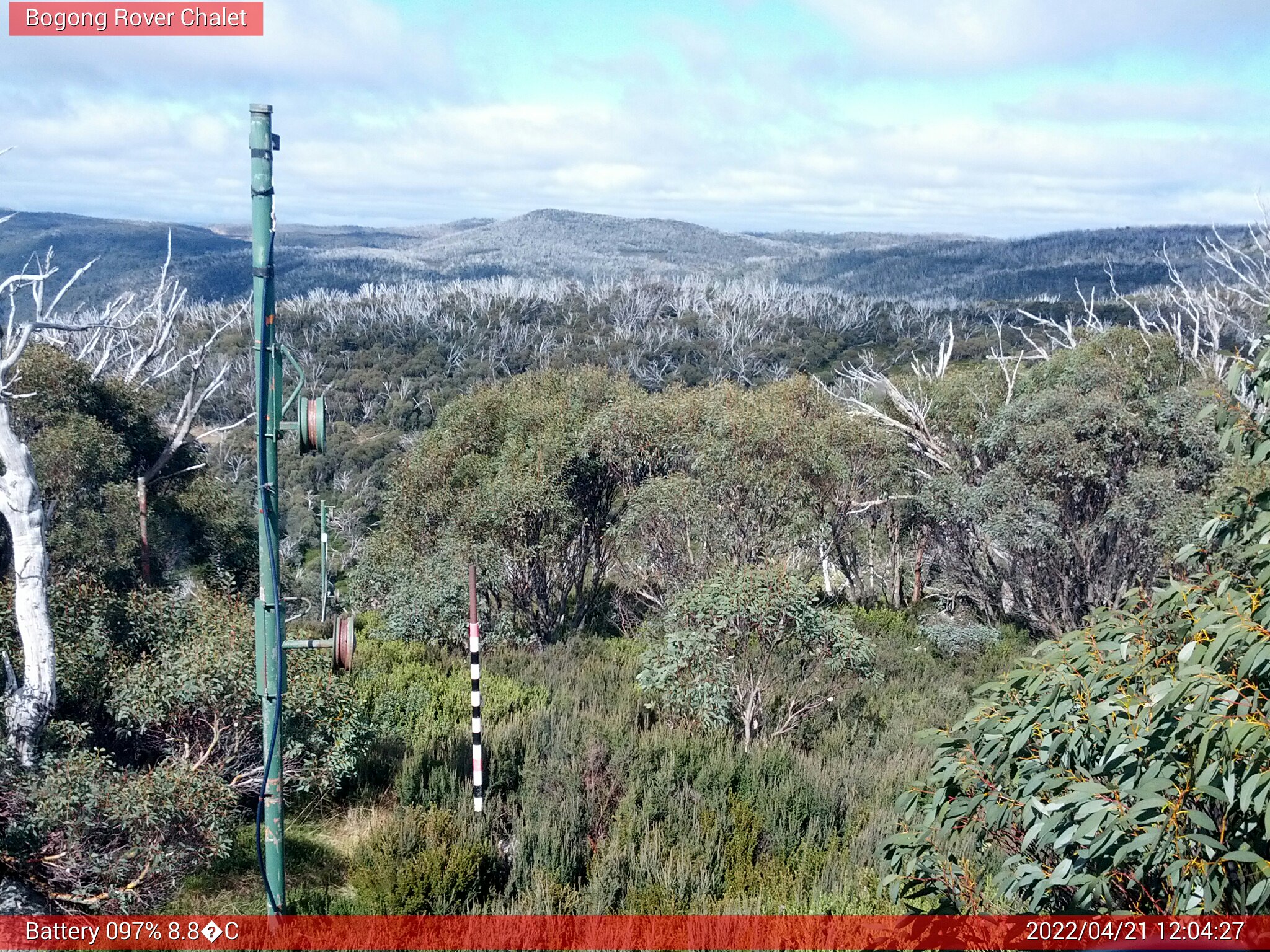 Bogong Web Cam 12:04pm Thursday 21st of April 2022