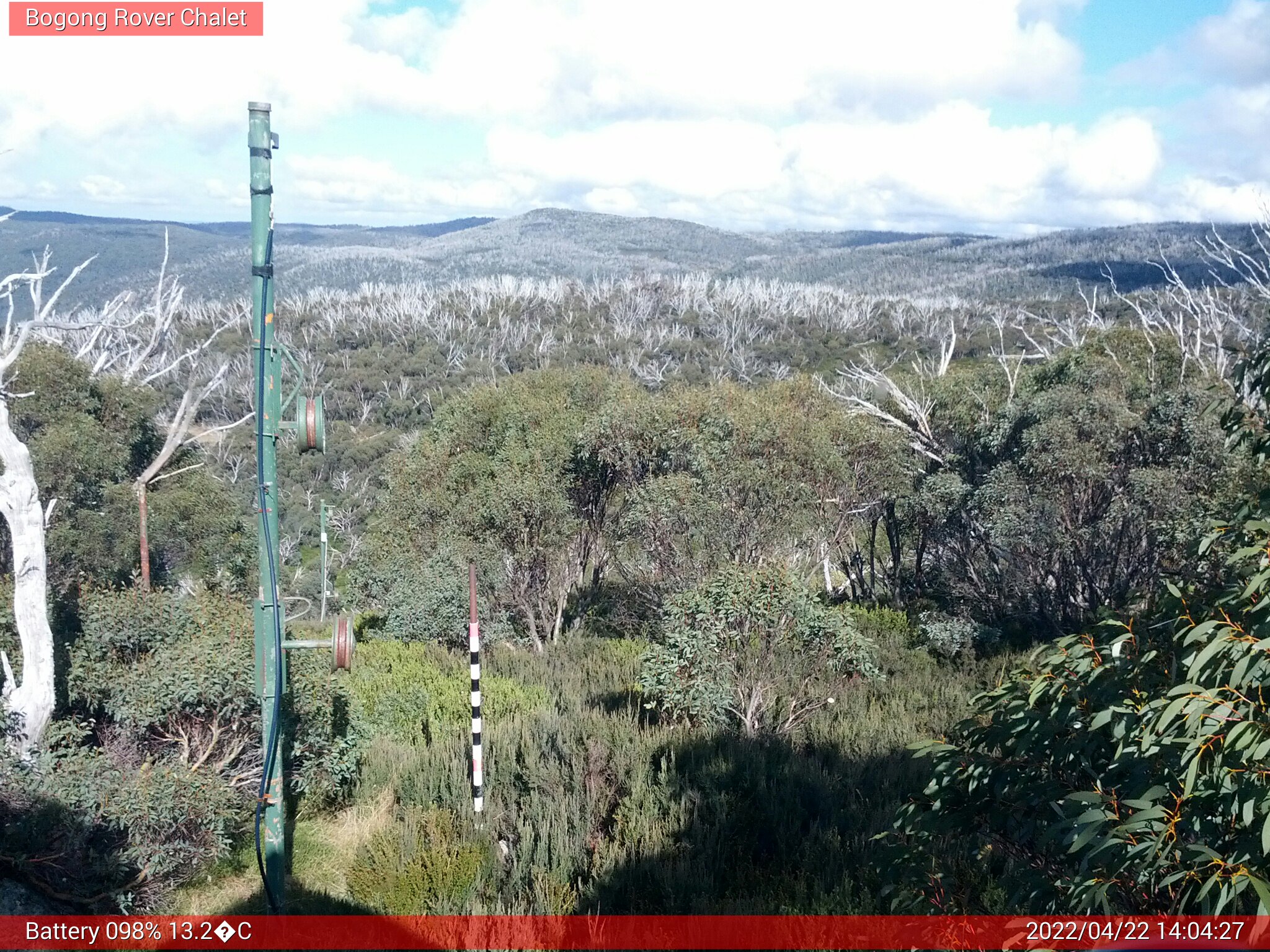 Bogong Web Cam 2:04pm Friday 22nd of April 2022