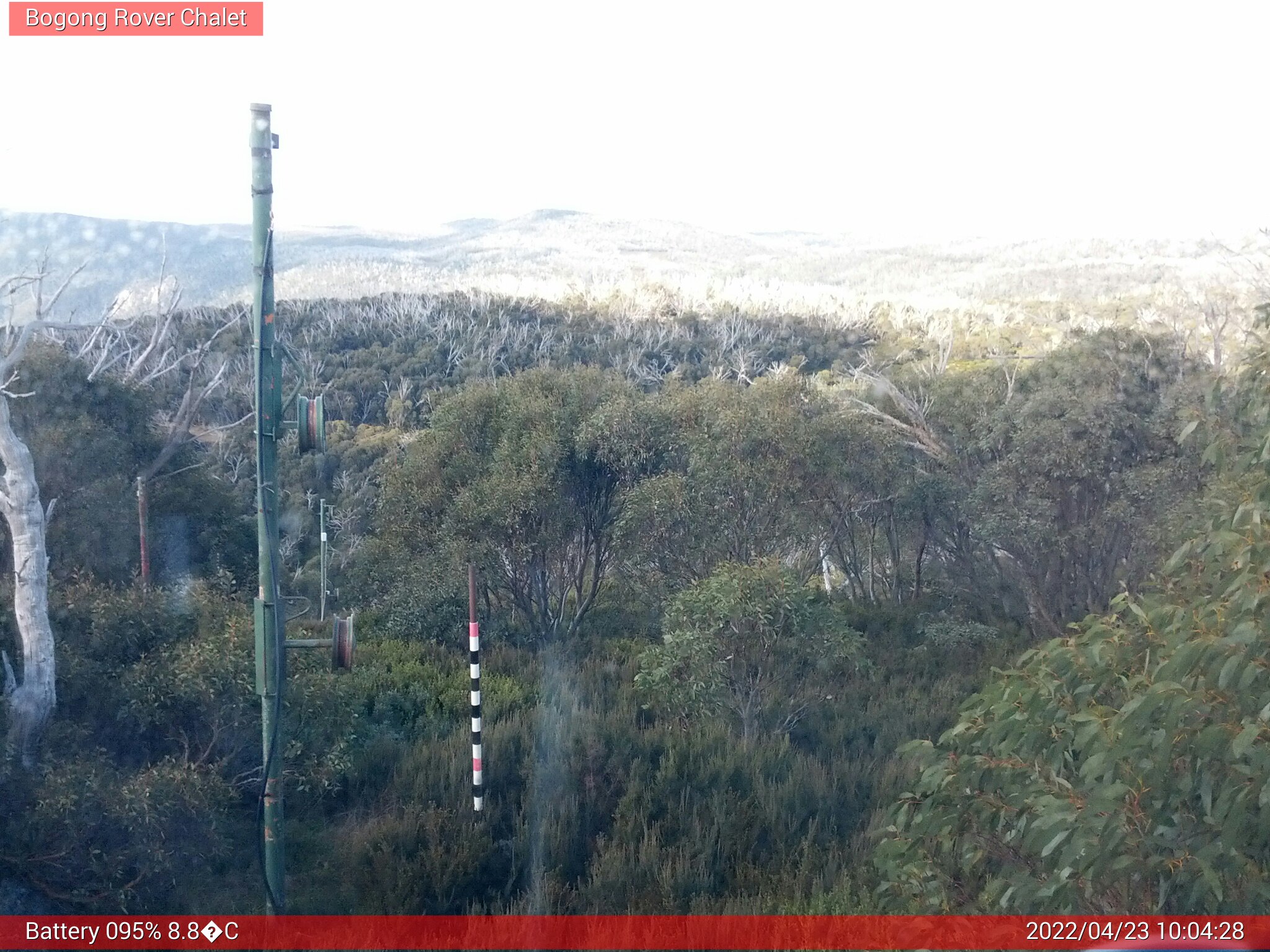 Bogong Web Cam 10:04am Saturday 23rd of April 2022