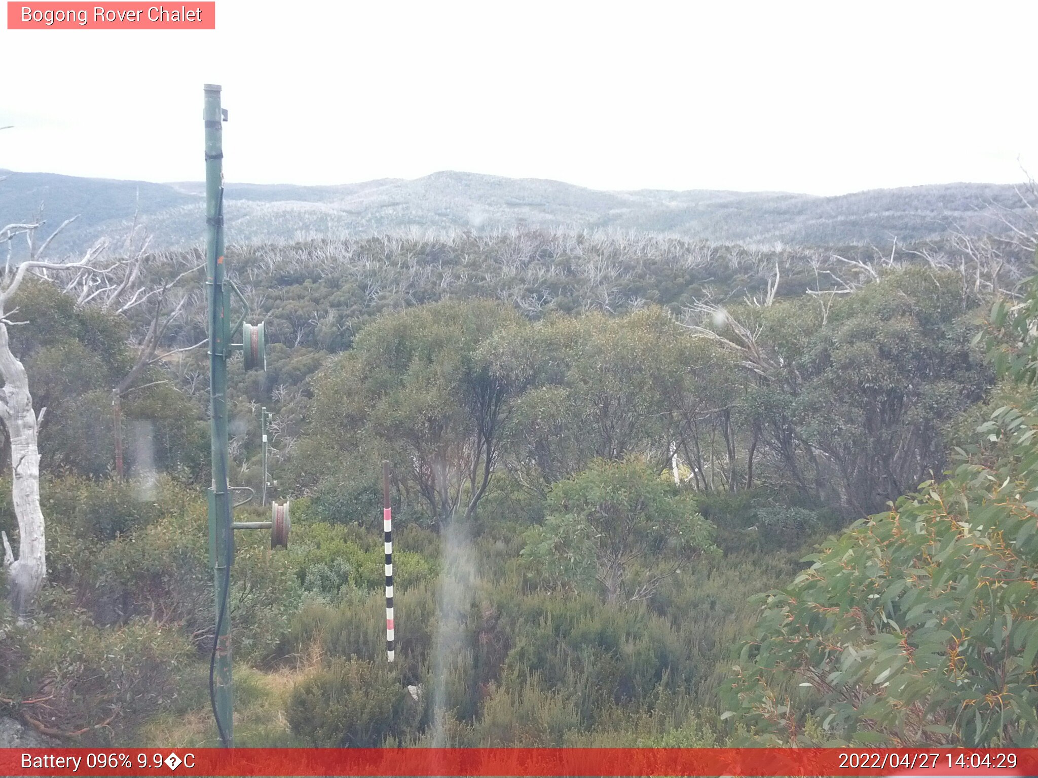 Bogong Web Cam 2:04pm Wednesday 27th of April 2022