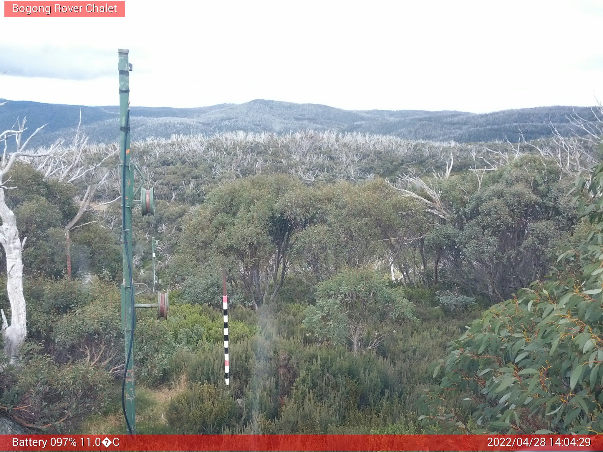 Bogong Web Cam 2:04pm Thursday 28th of April 2022