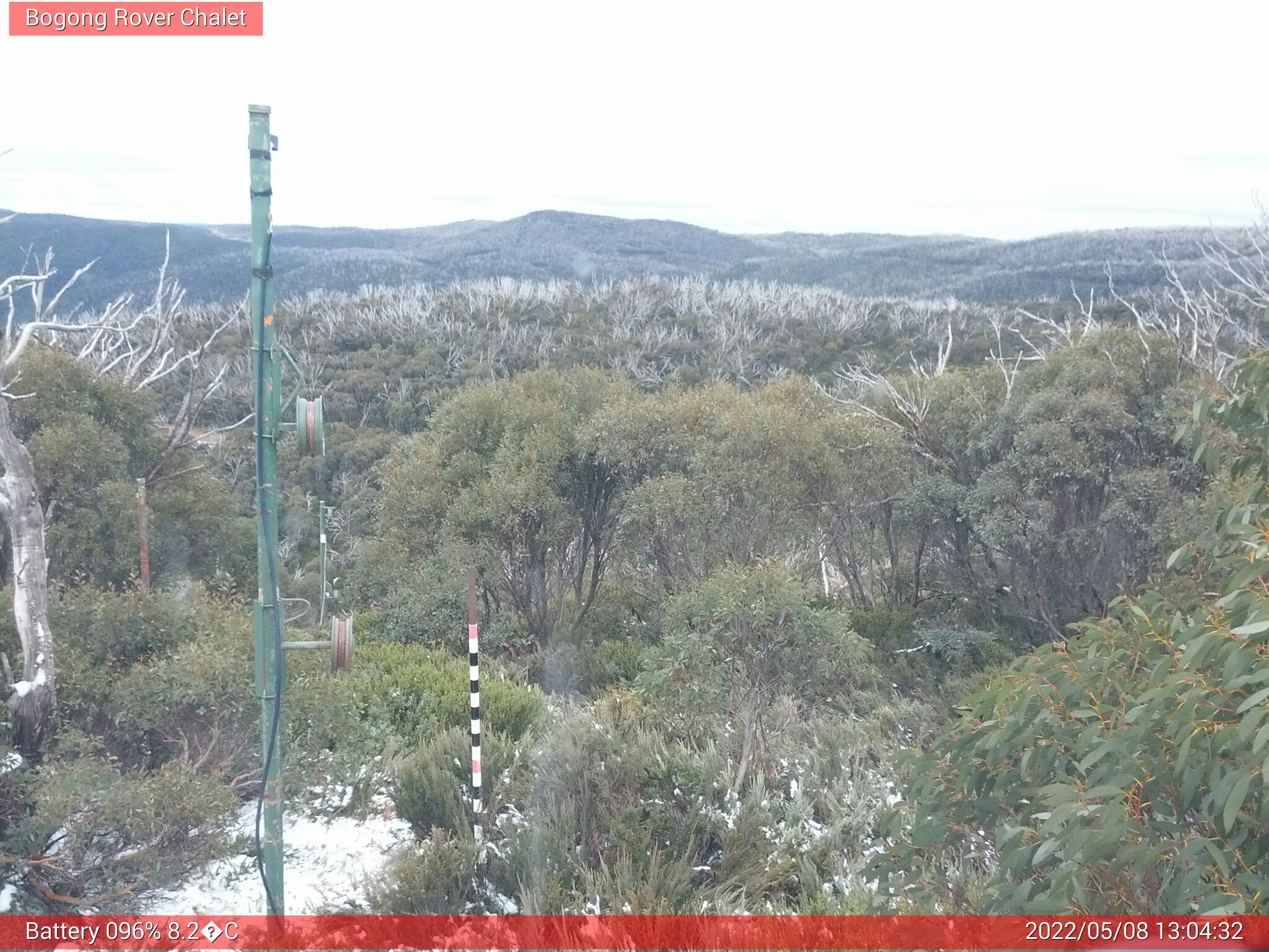 Bogong Web Cam 1:04pm Sunday 8th of May 2022