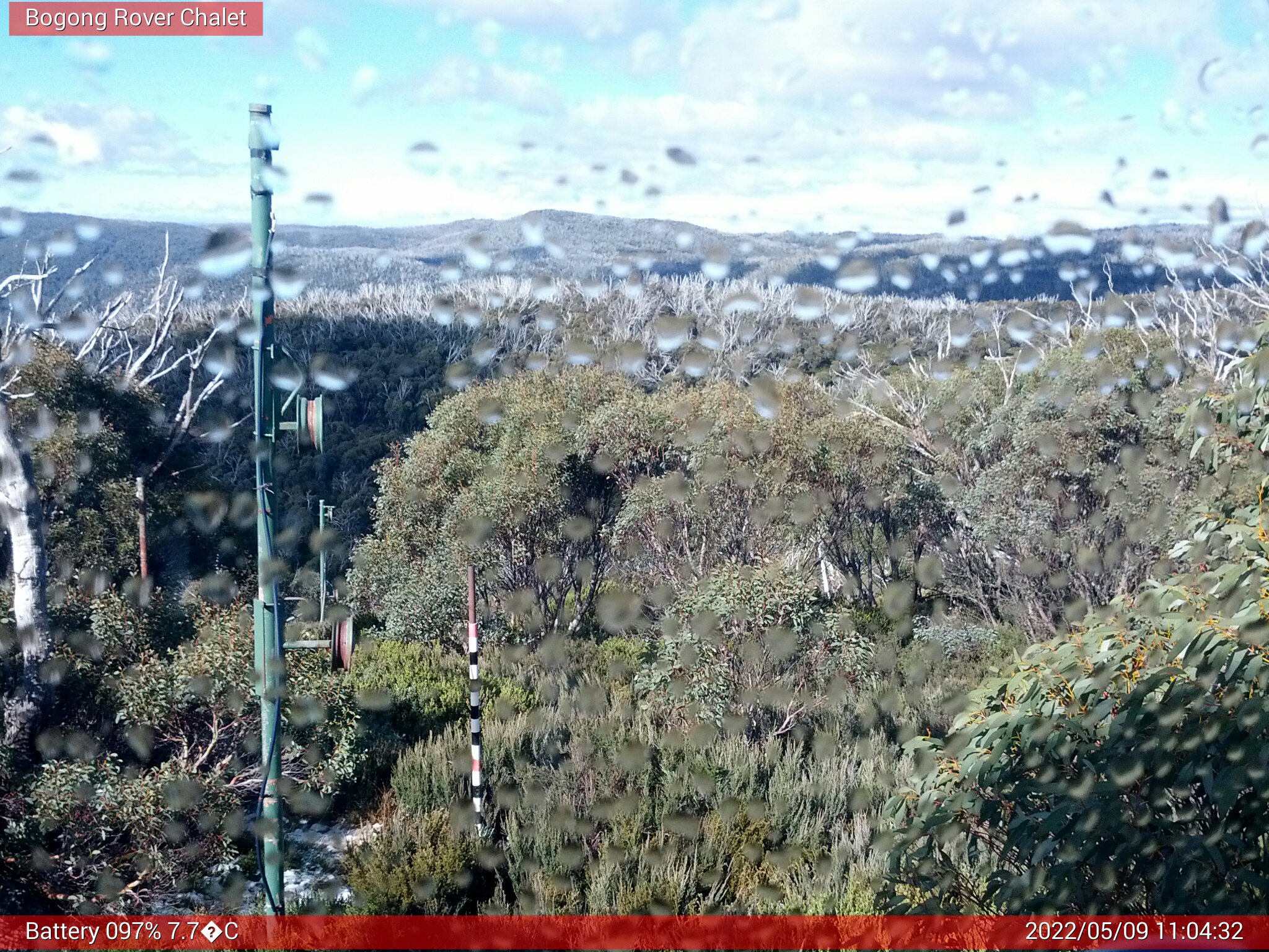 Bogong Web Cam 11:04am Monday 9th of May 2022