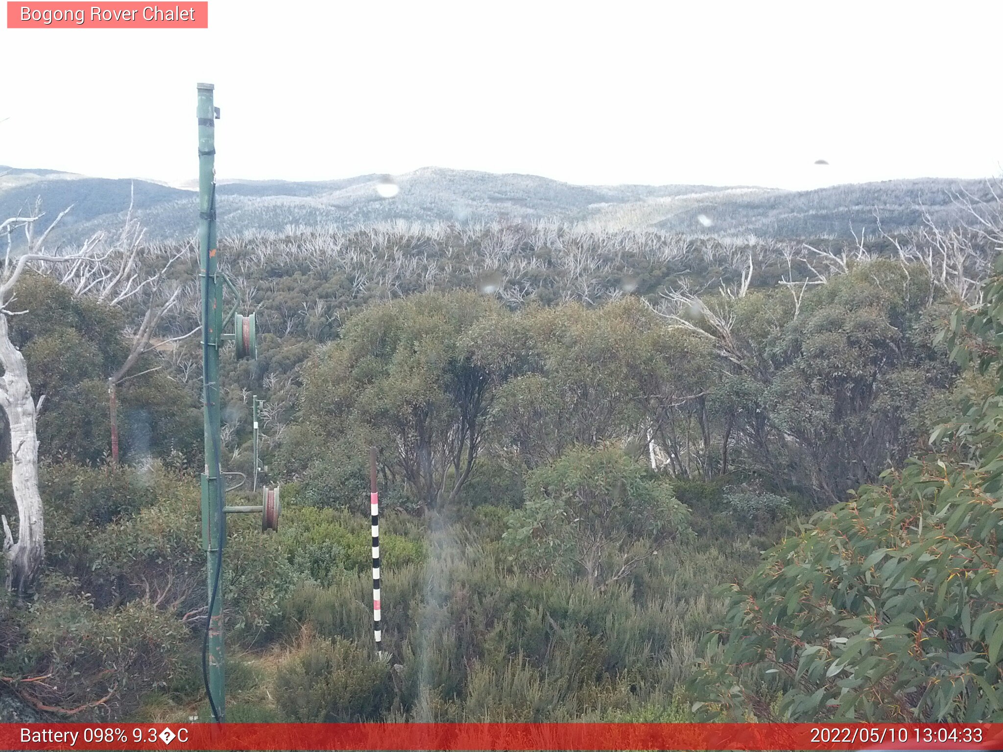 Bogong Web Cam 1:04pm Tuesday 10th of May 2022