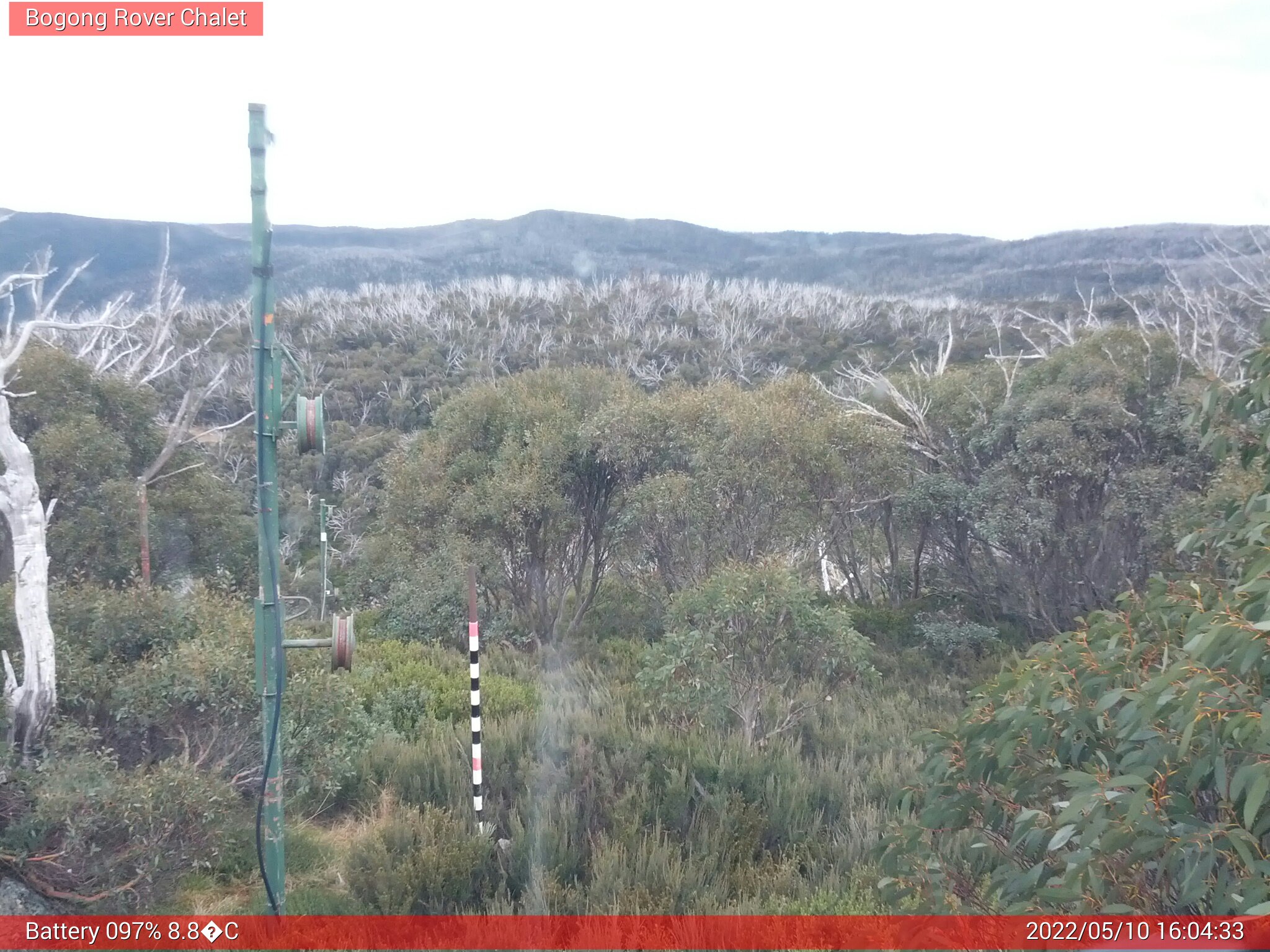 Bogong Web Cam 4:04pm Tuesday 10th of May 2022