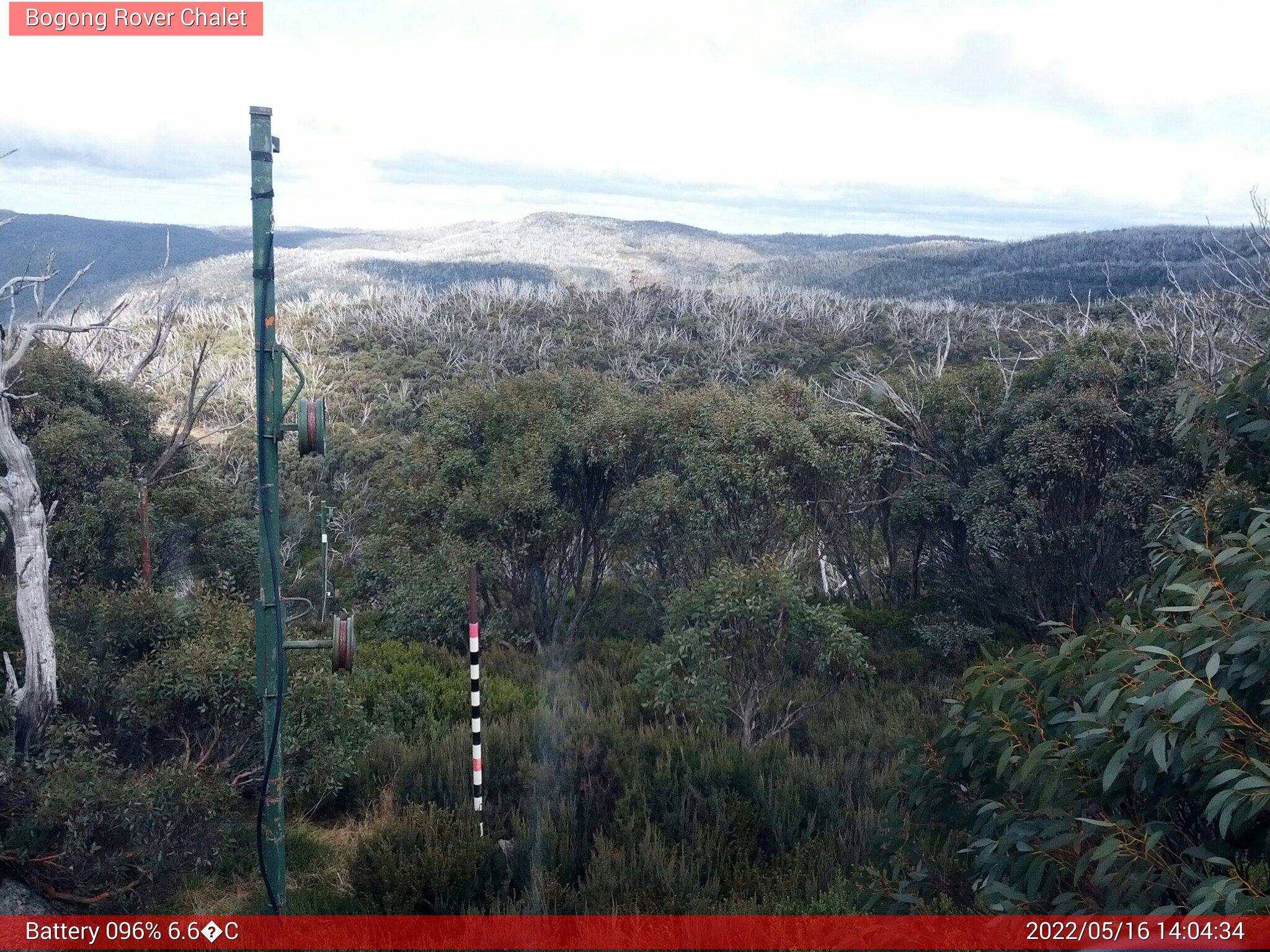 Bogong Web Cam 2:04pm Monday 16th of May 2022