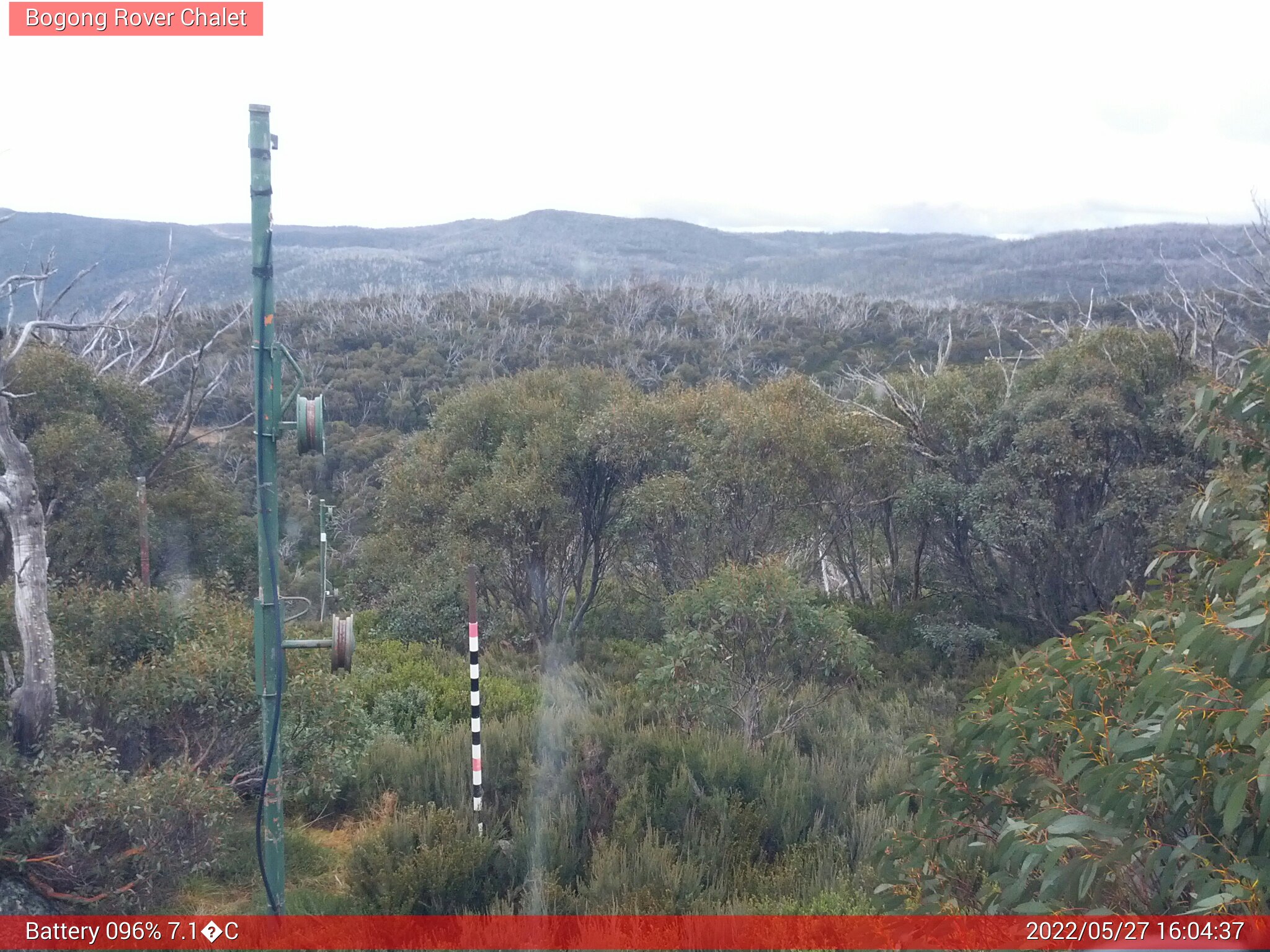 Bogong Web Cam 4:04pm Friday 27th of May 2022