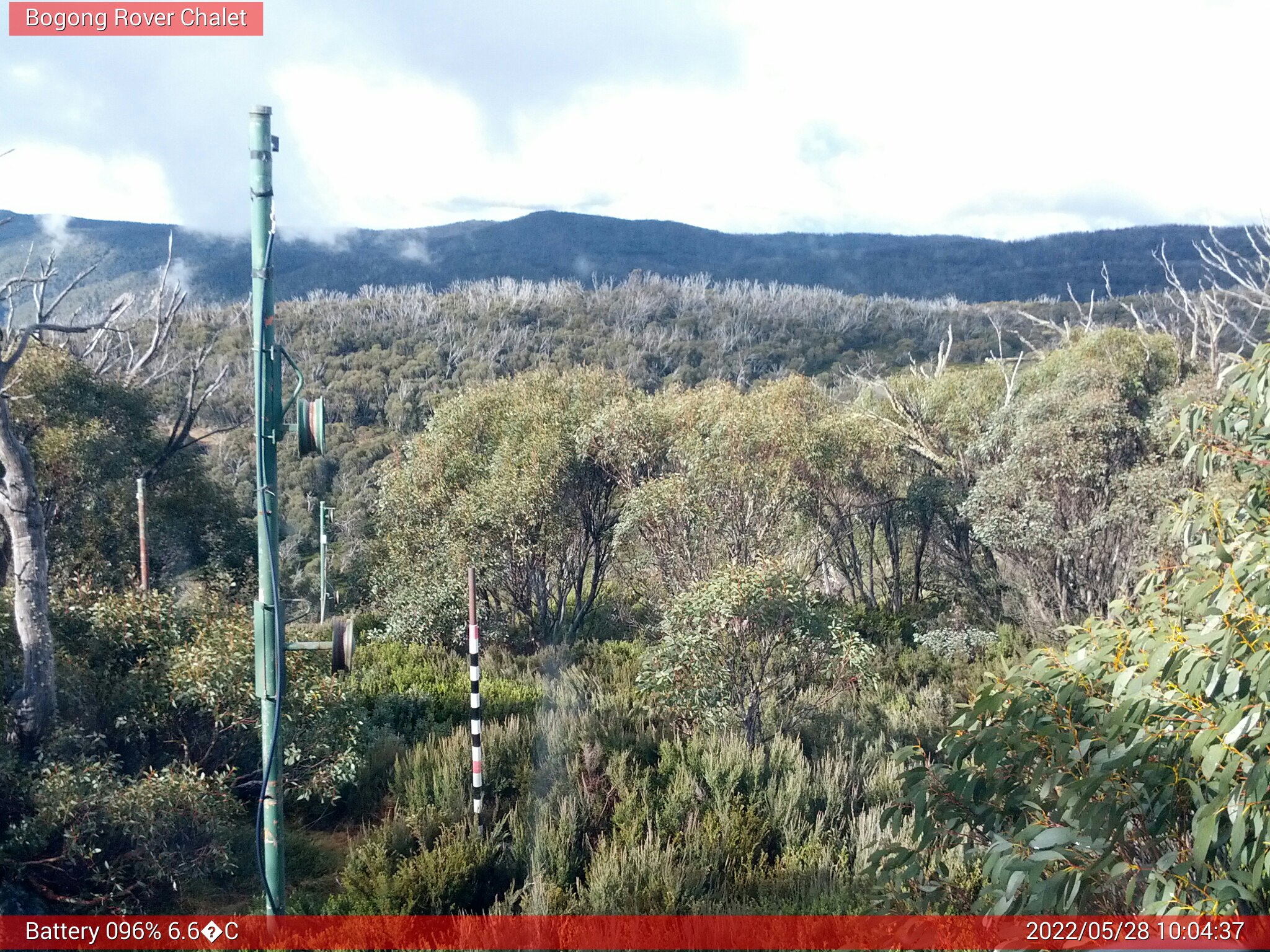 Bogong Web Cam 10:04am Saturday 28th of May 2022