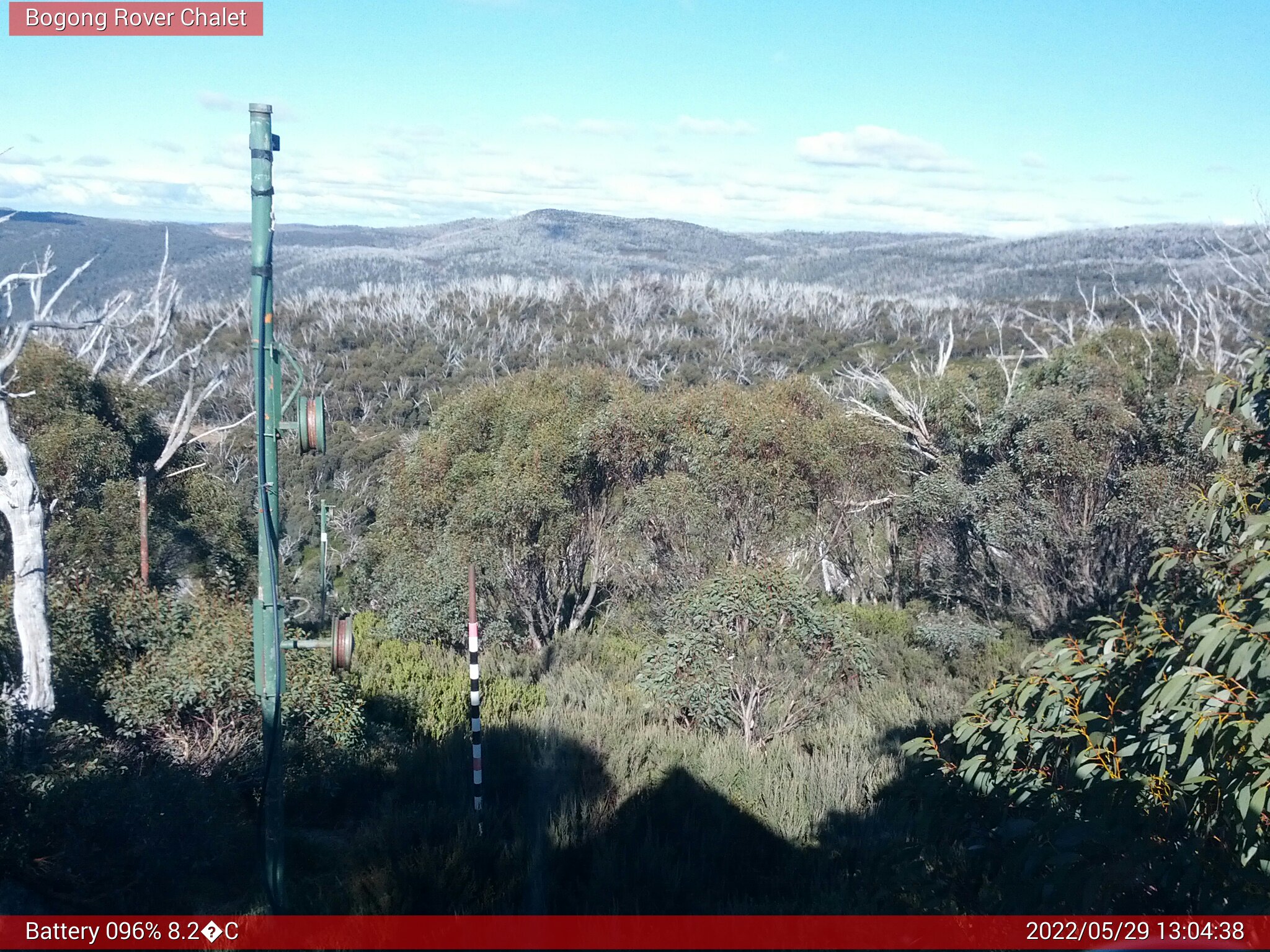 Bogong Web Cam 1:04pm Sunday 29th of May 2022