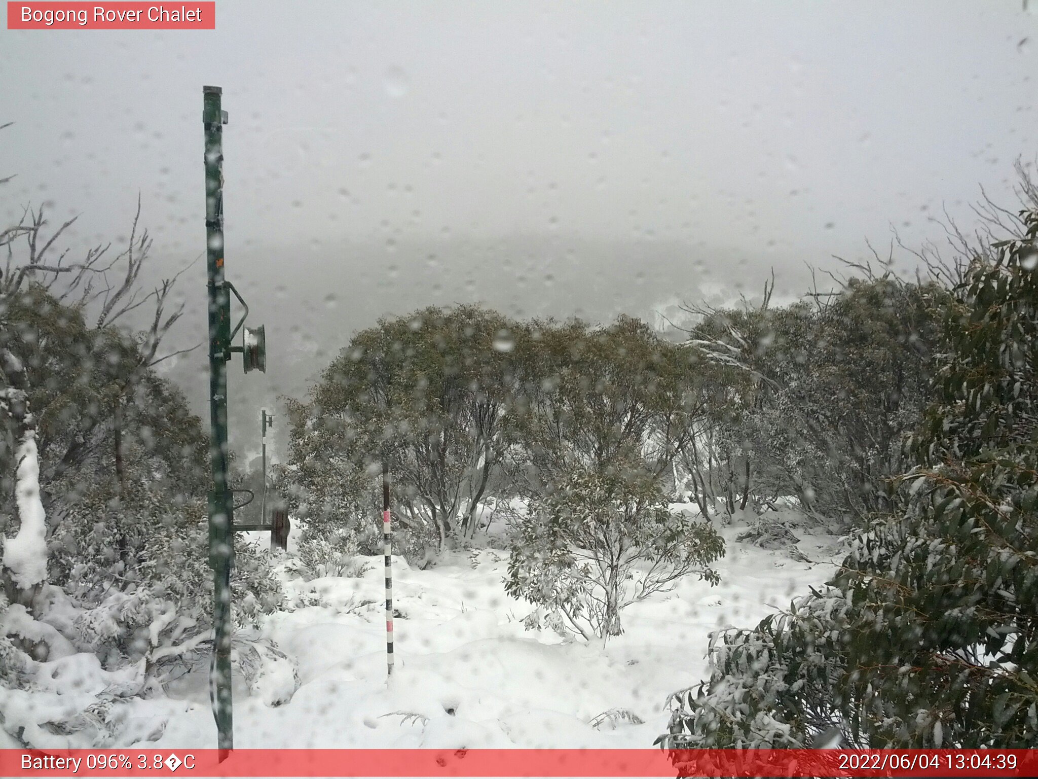 Bogong Web Cam 1:04pm Saturday 4th of June 2022