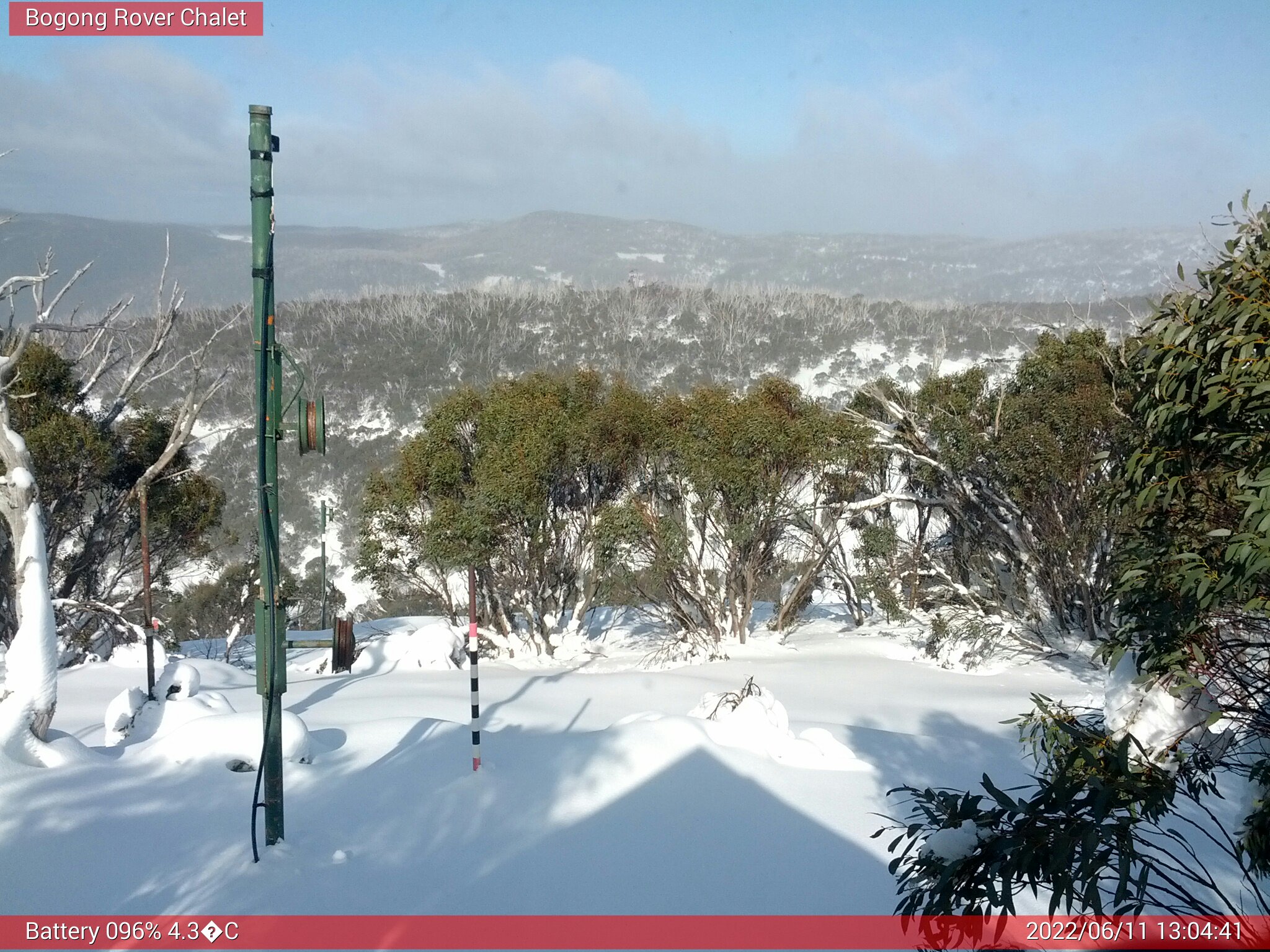 Bogong Web Cam 1:04pm Saturday 11th of June 2022