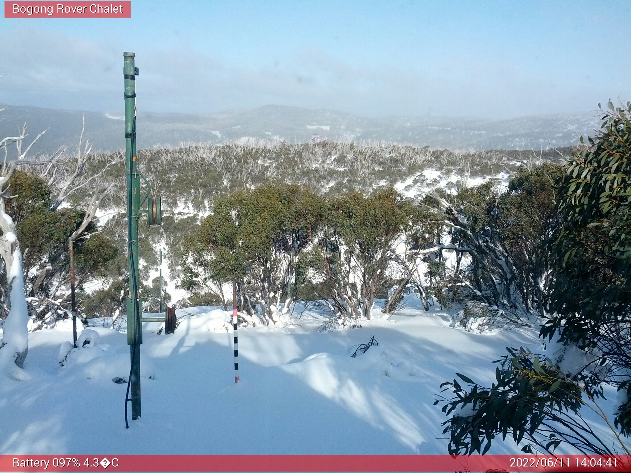 Bogong Web Cam 2:04pm Saturday 11th of June 2022