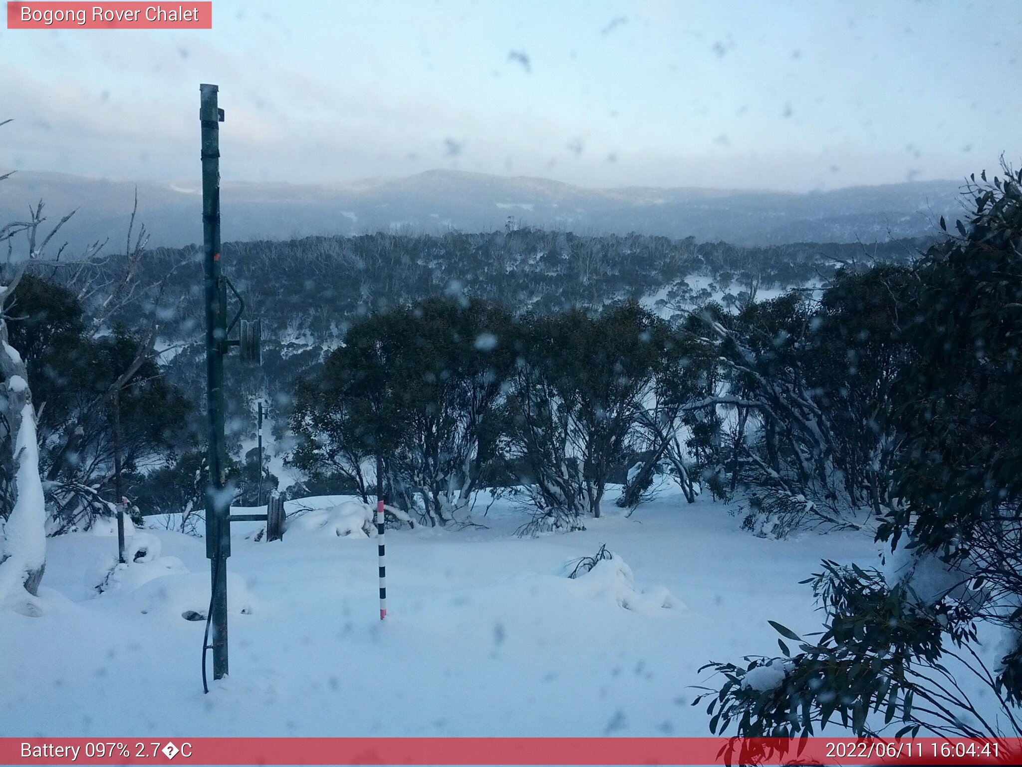 Bogong Web Cam 4:04pm Saturday 11th of June 2022