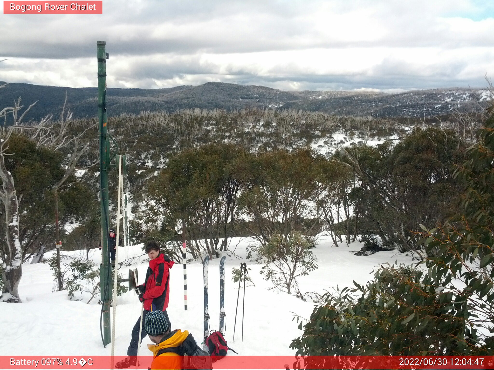 Bogong Web Cam 12:04pm Thursday 30th of June 2022