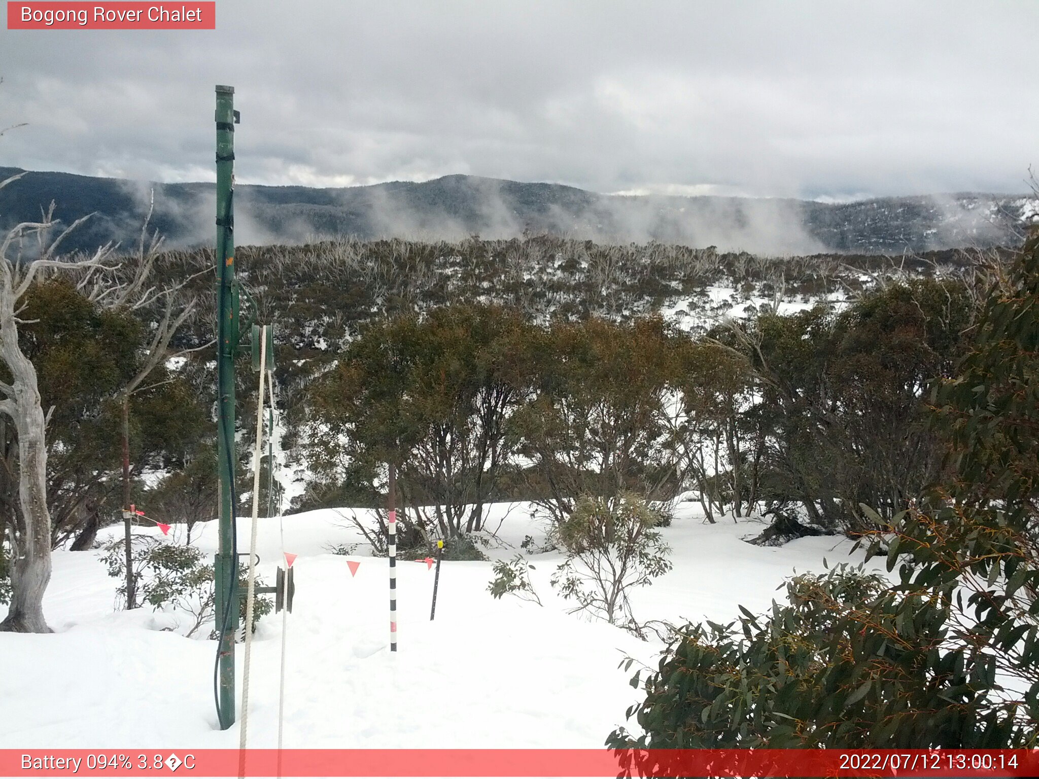 Bogong Web Cam 1:00pm Tuesday 12th of July 2022