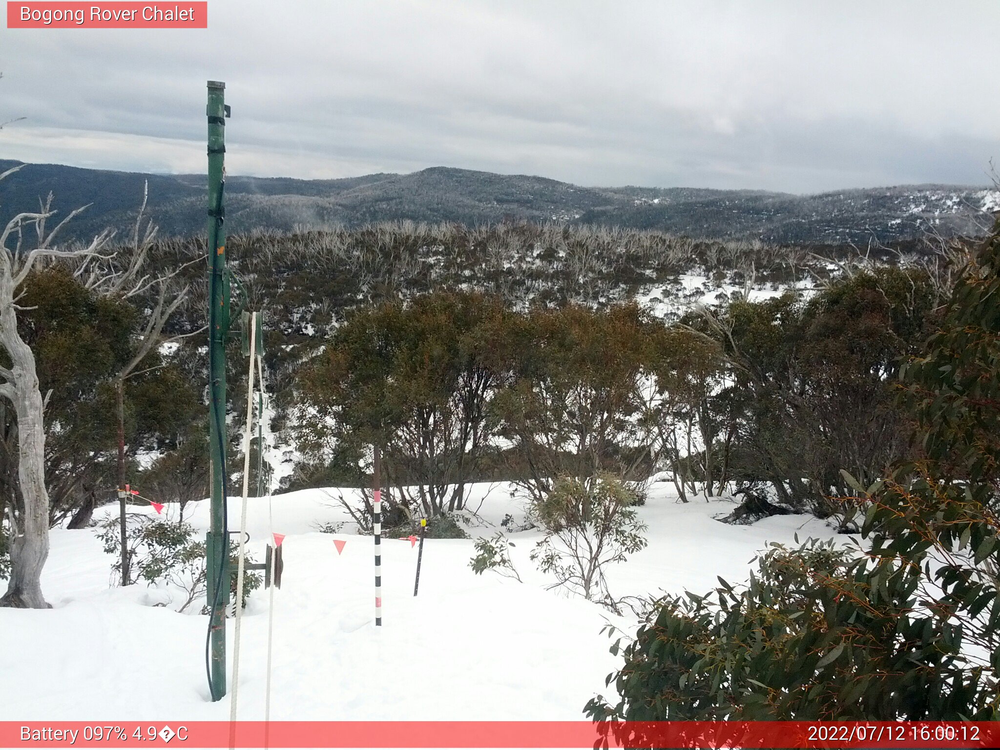 Bogong Web Cam 4:00pm Tuesday 12th of July 2022