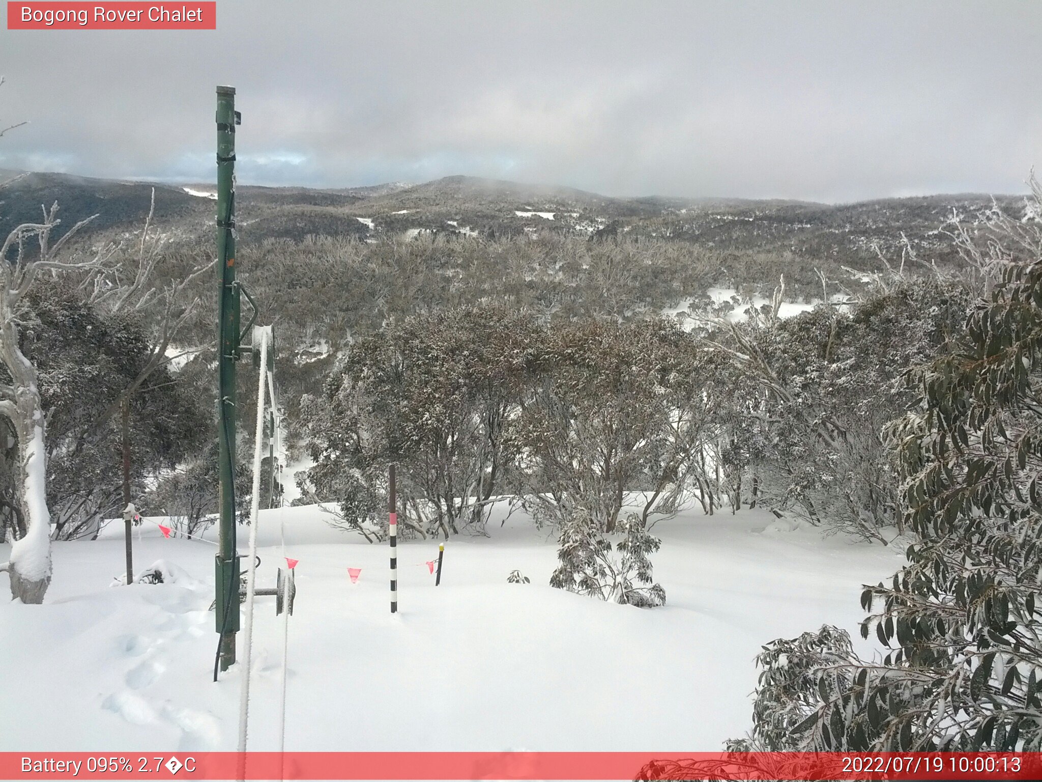 Bogong Web Cam 10:00am Tuesday 19th of July 2022