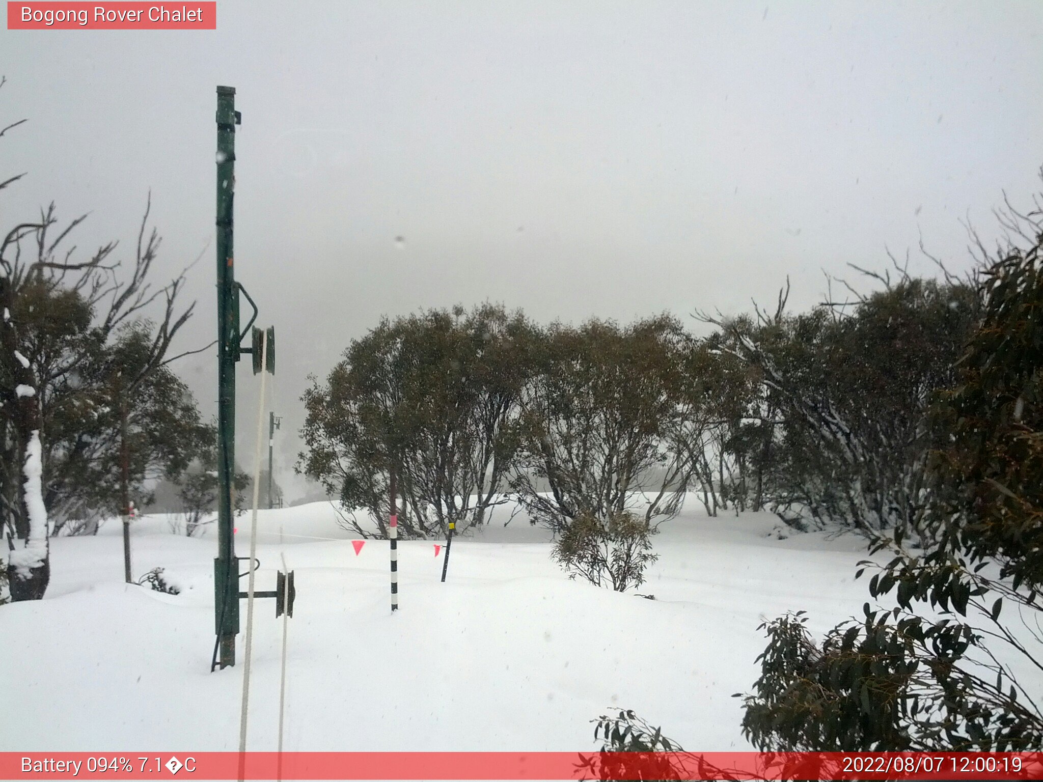 Bogong Web Cam 12:00pm Sunday 7th of August 2022