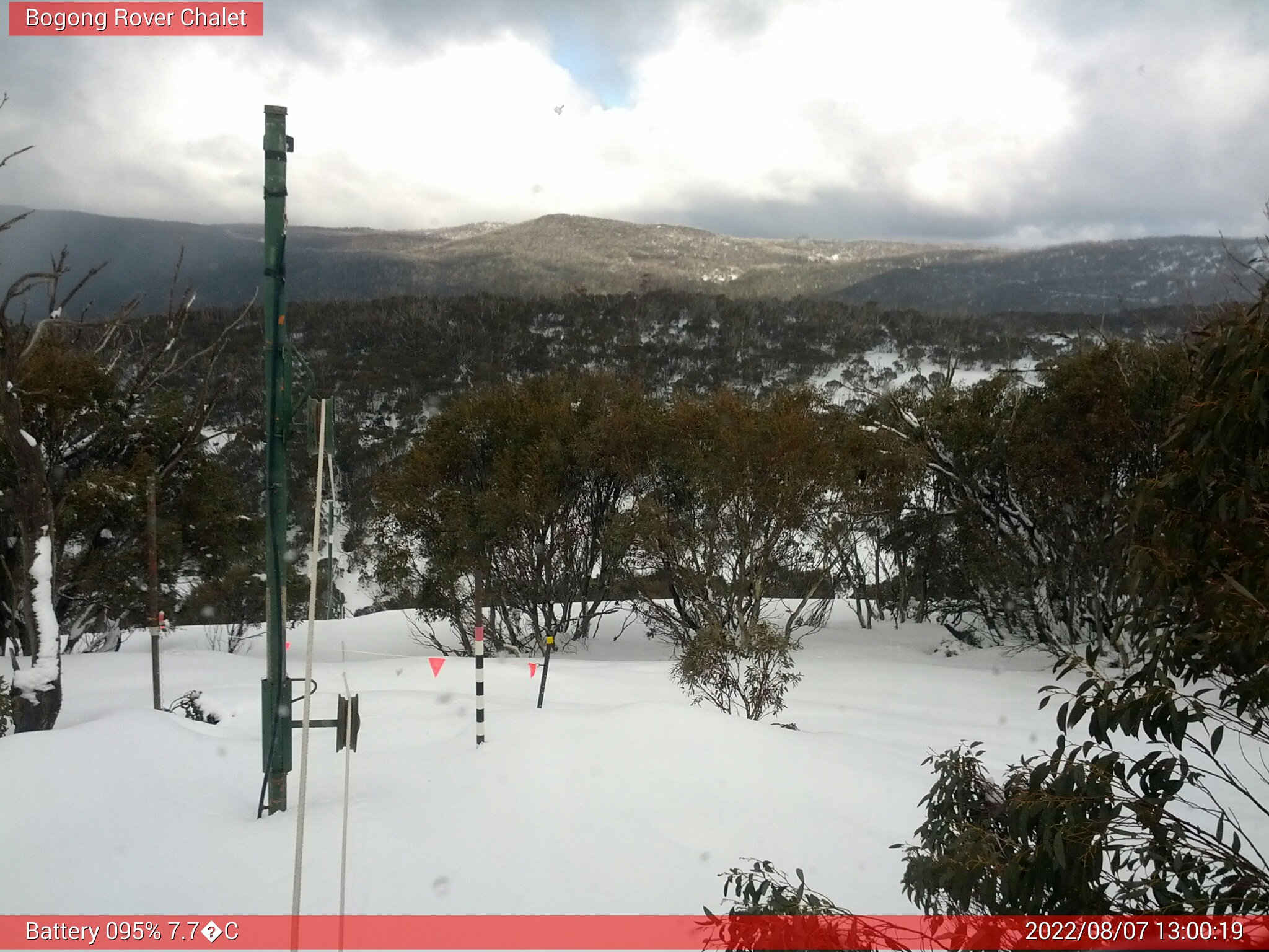 Bogong Web Cam 1:00pm Sunday 7th of August 2022