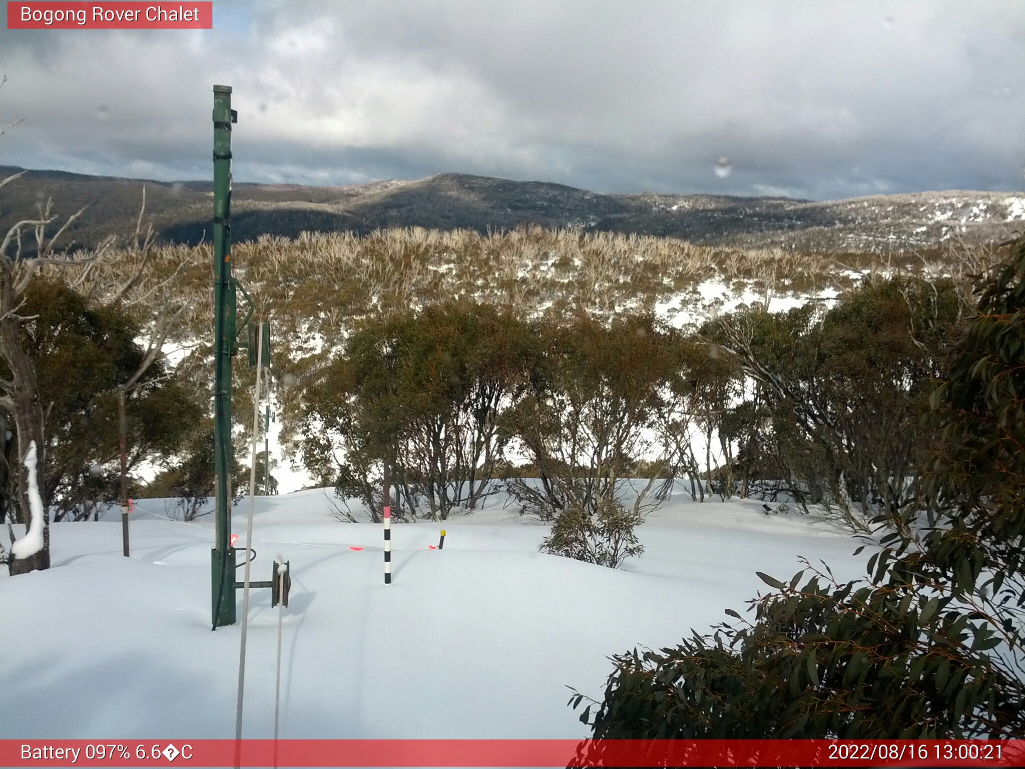 Bogong Web Cam 1:00pm Tuesday 16th of August 2022