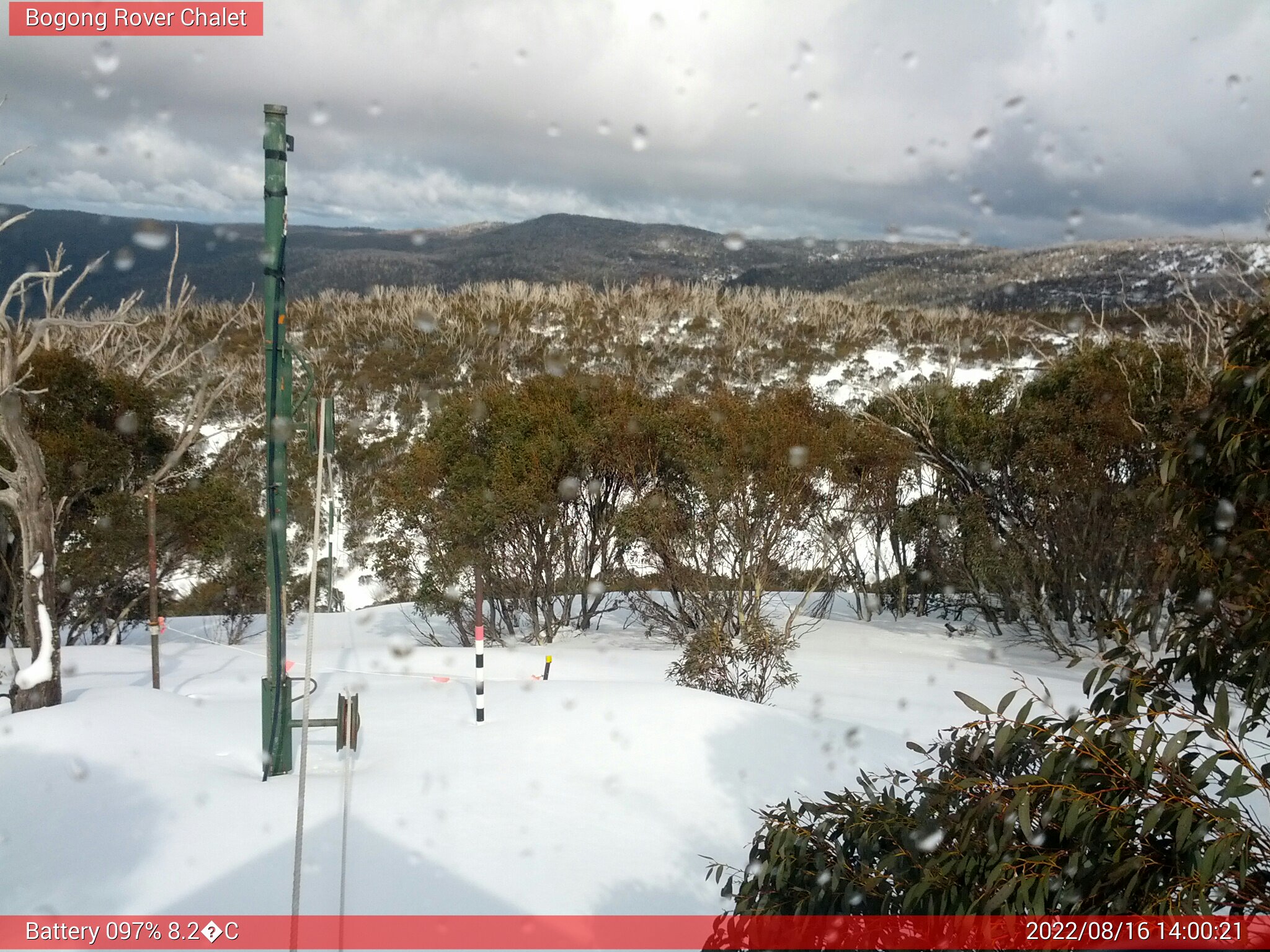 Bogong Web Cam 2:00pm Tuesday 16th of August 2022