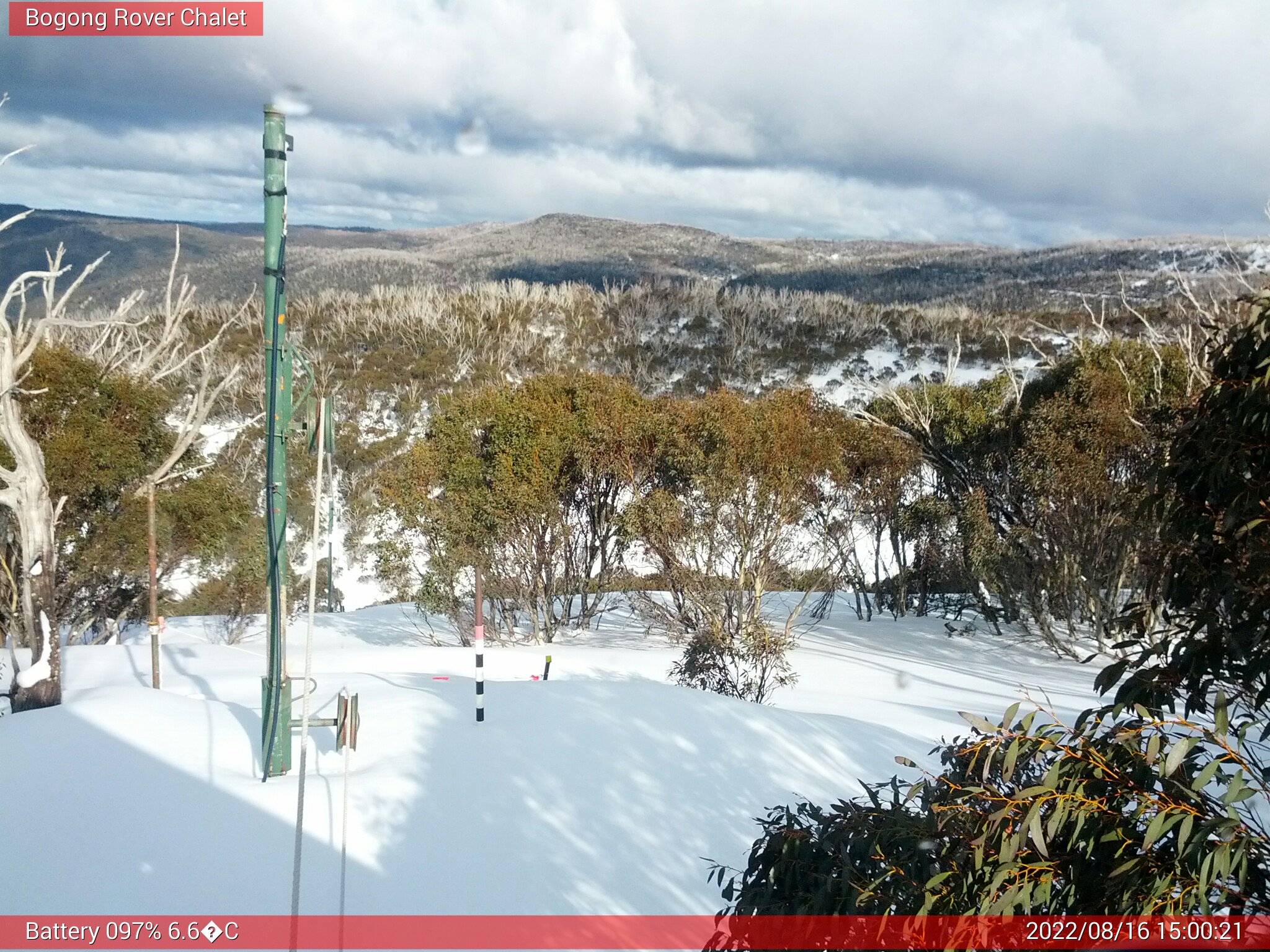 Bogong Web Cam 3:00pm Tuesday 16th of August 2022