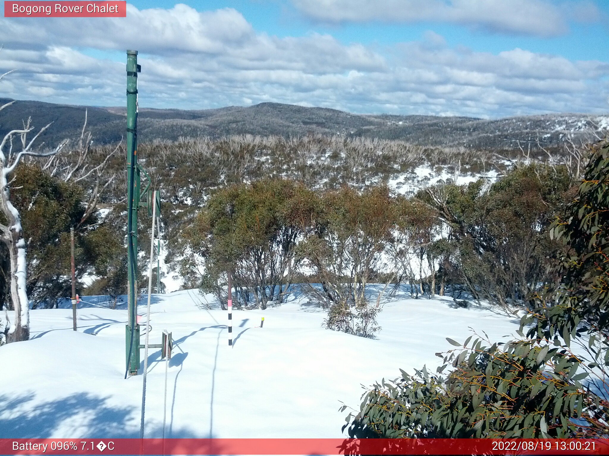 Bogong Web Cam 1:00pm Friday 19th of August 2022