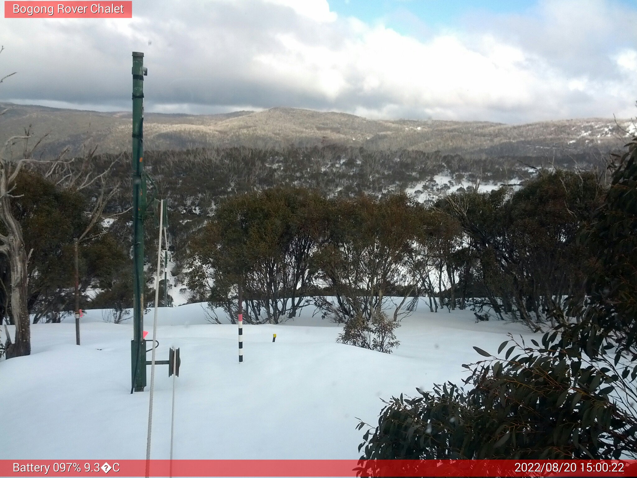 Bogong Web Cam 3:00pm Saturday 20th of August 2022