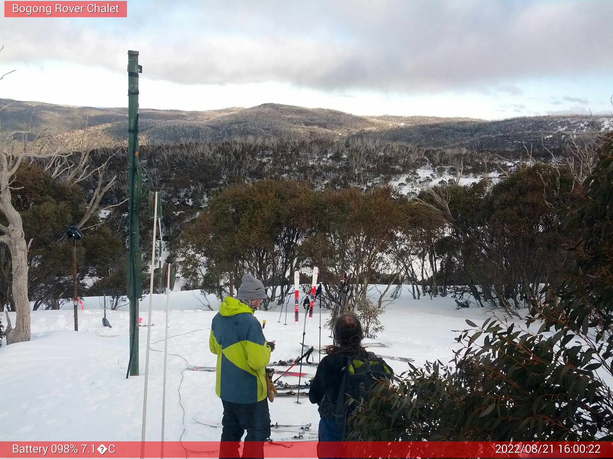 Bogong Web Cam 4:00pm Sunday 21st of August 2022