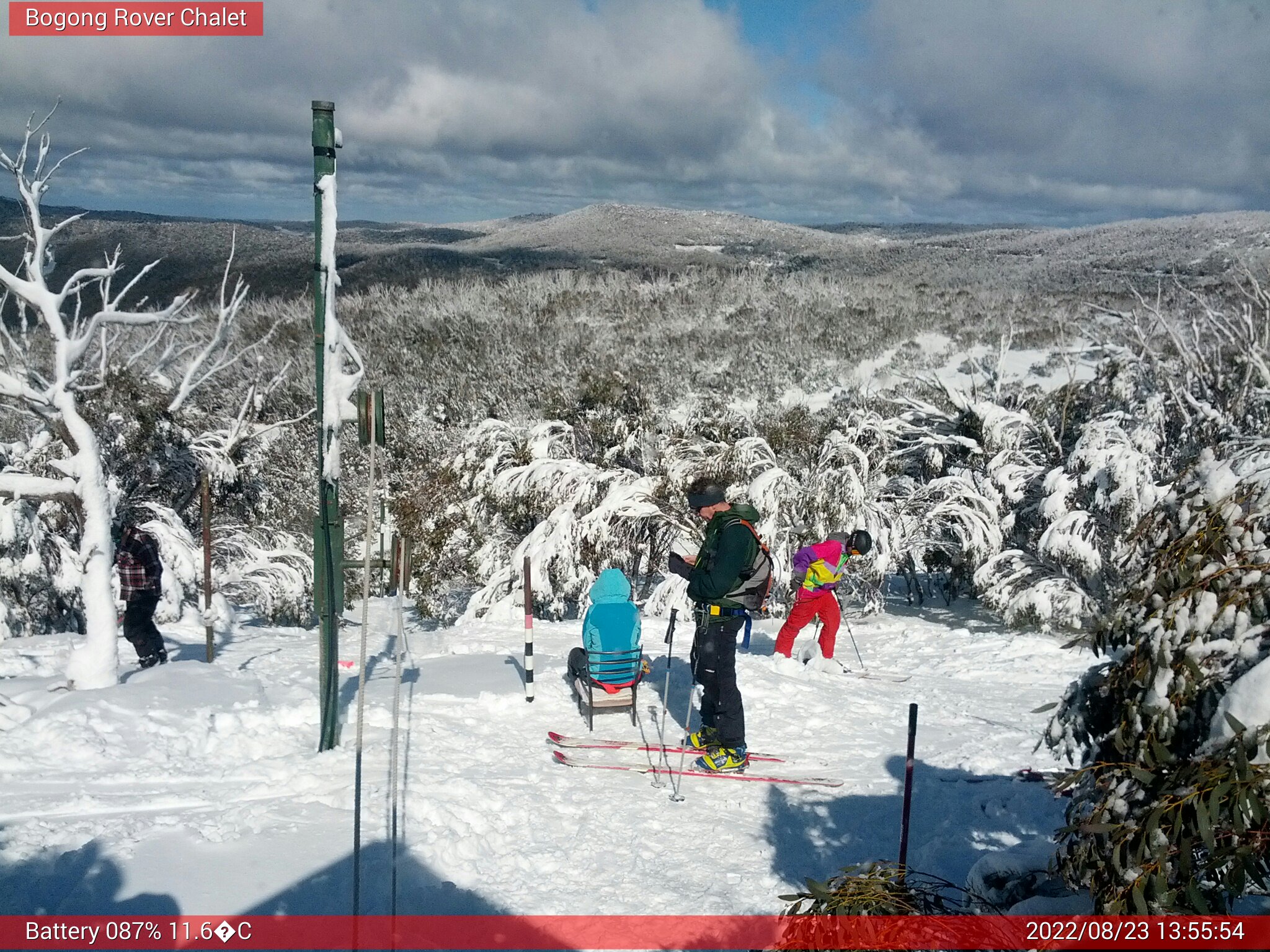 Bogong Web Cam 1:55pm Tuesday 23rd of August 2022