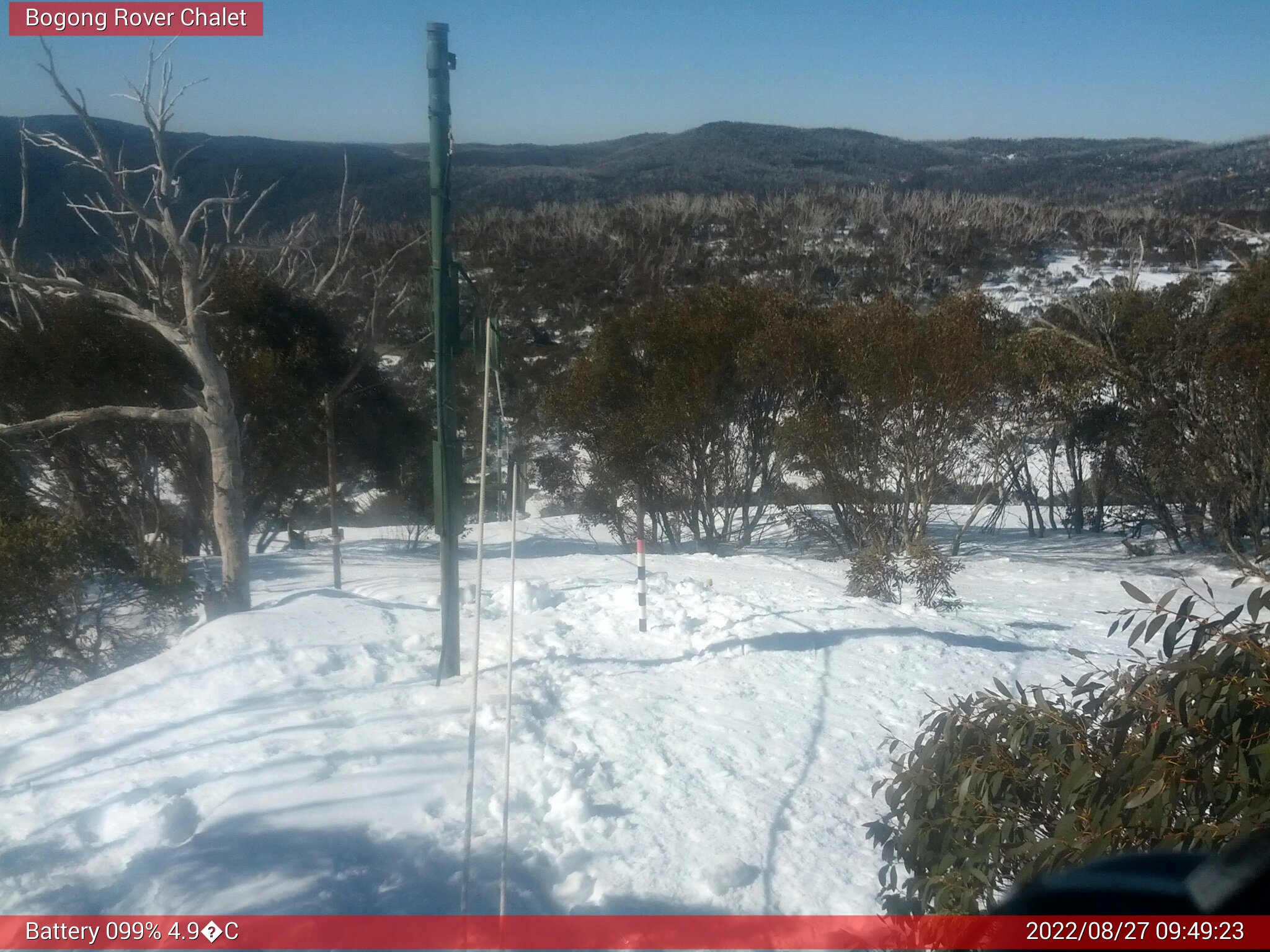 Bogong Web Cam 9:49am Saturday 27th of August 2022