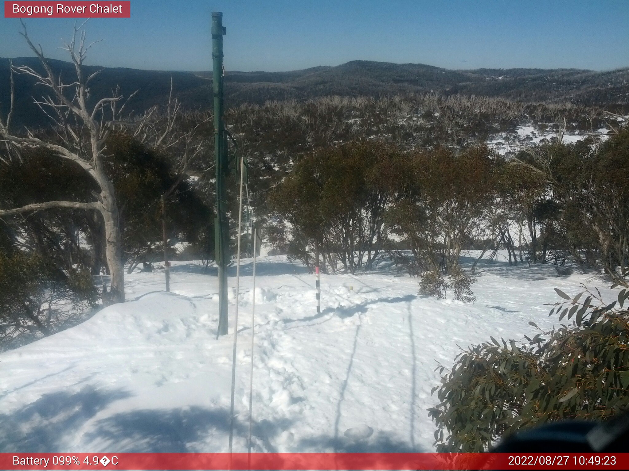 Bogong Web Cam 10:49am Saturday 27th of August 2022