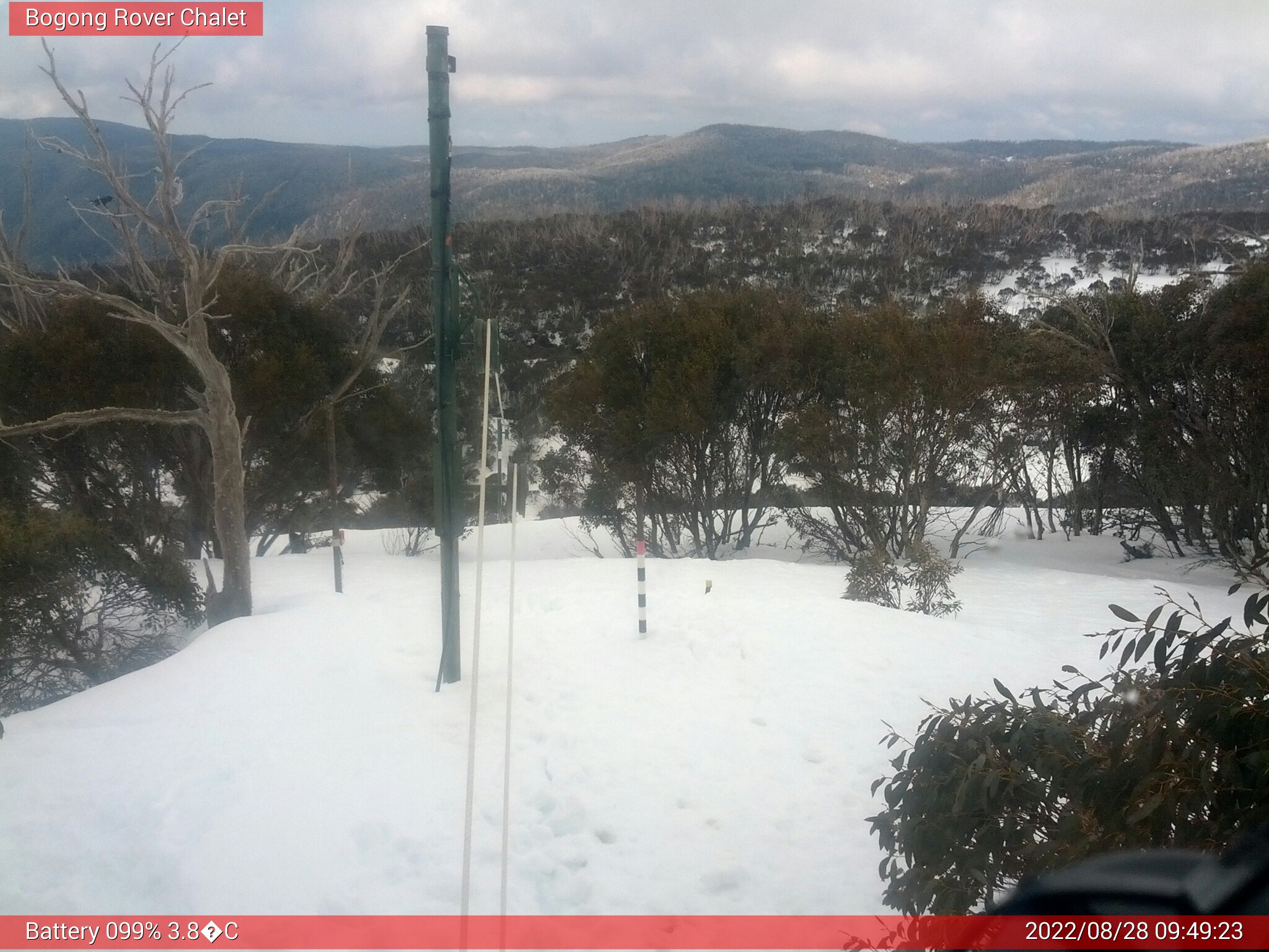 Bogong Web Cam 9:49am Sunday 28th of August 2022