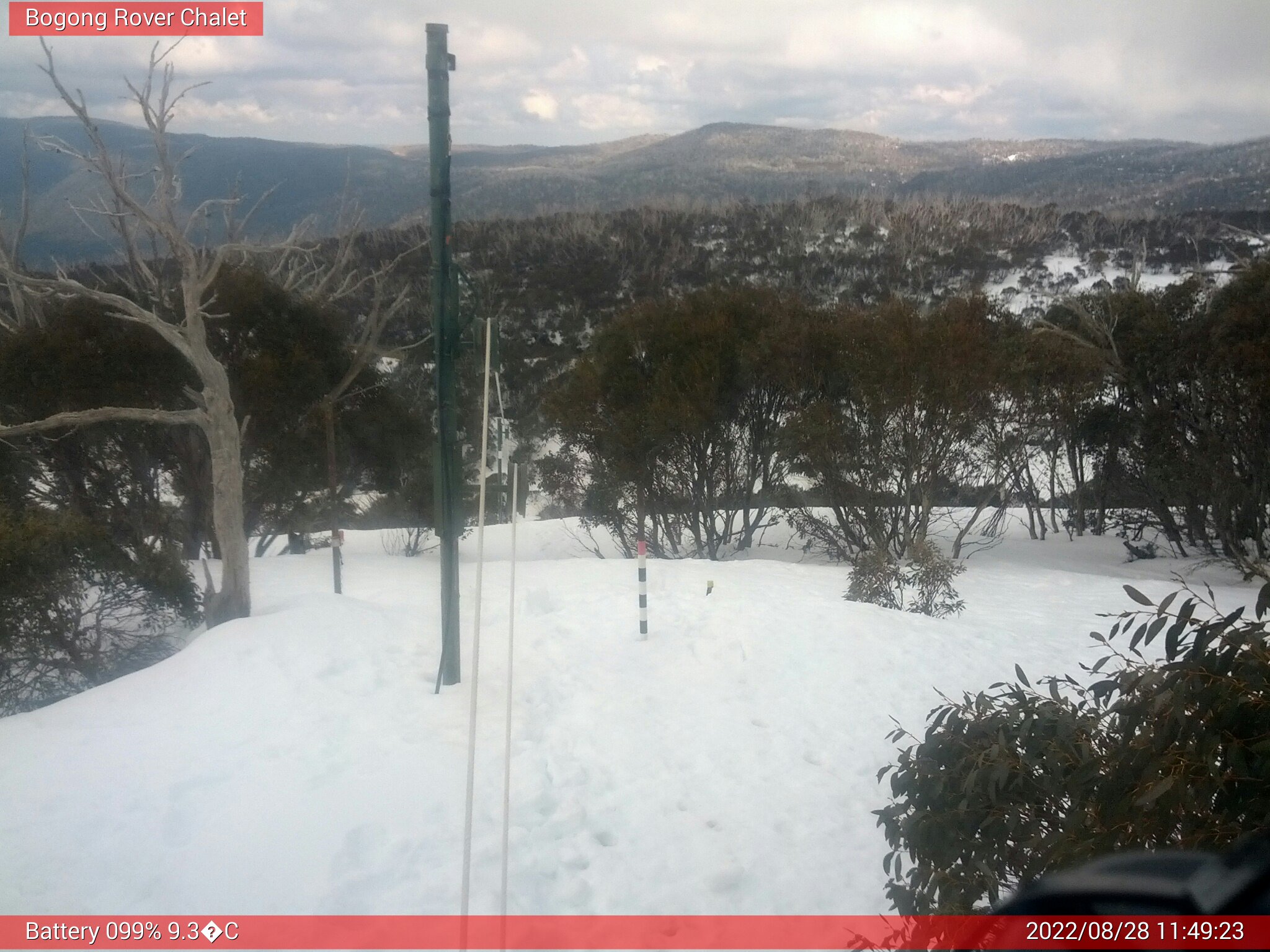 Bogong Web Cam 11:49am Sunday 28th of August 2022