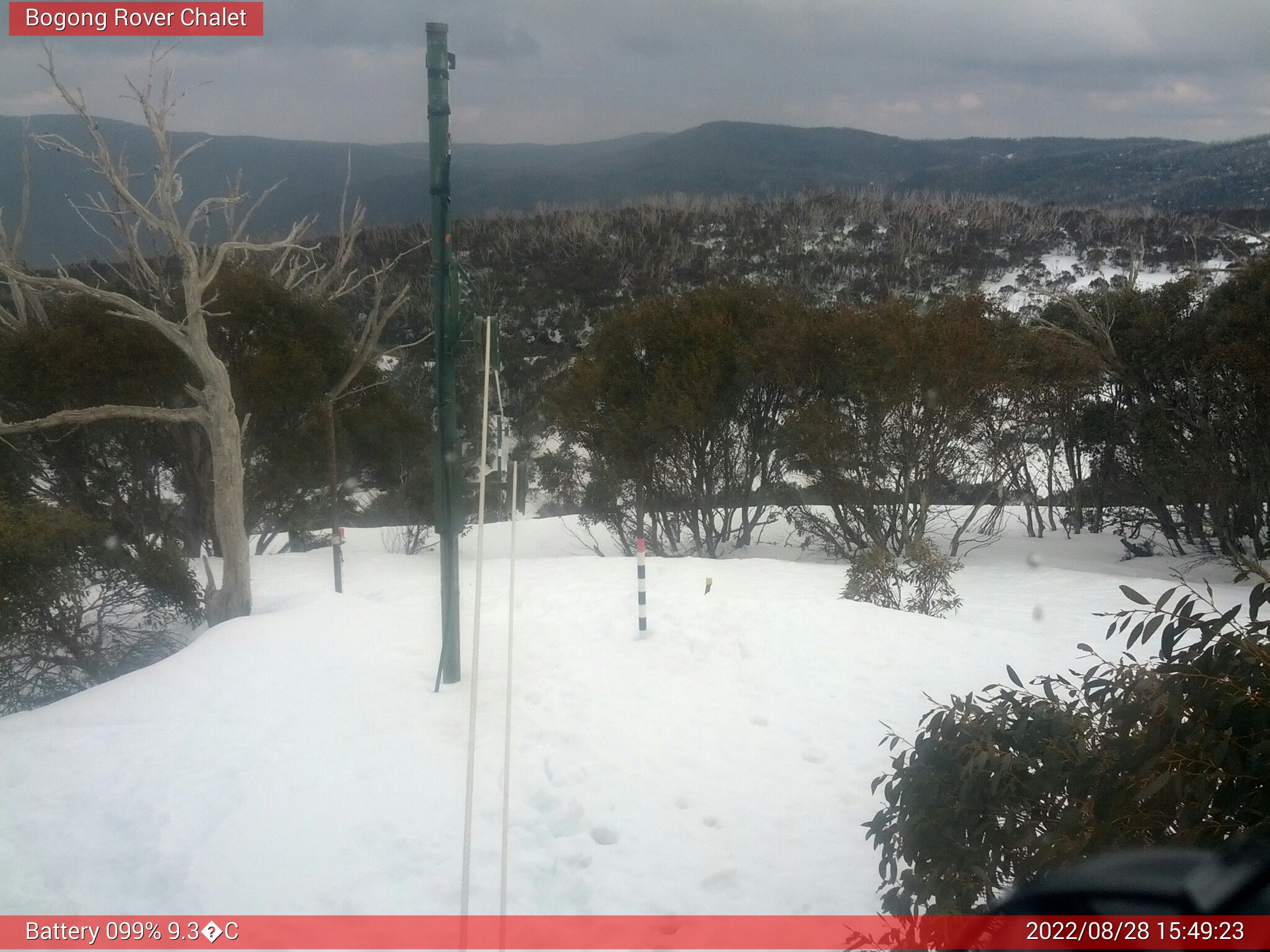 Bogong Web Cam 3:49pm Sunday 28th of August 2022