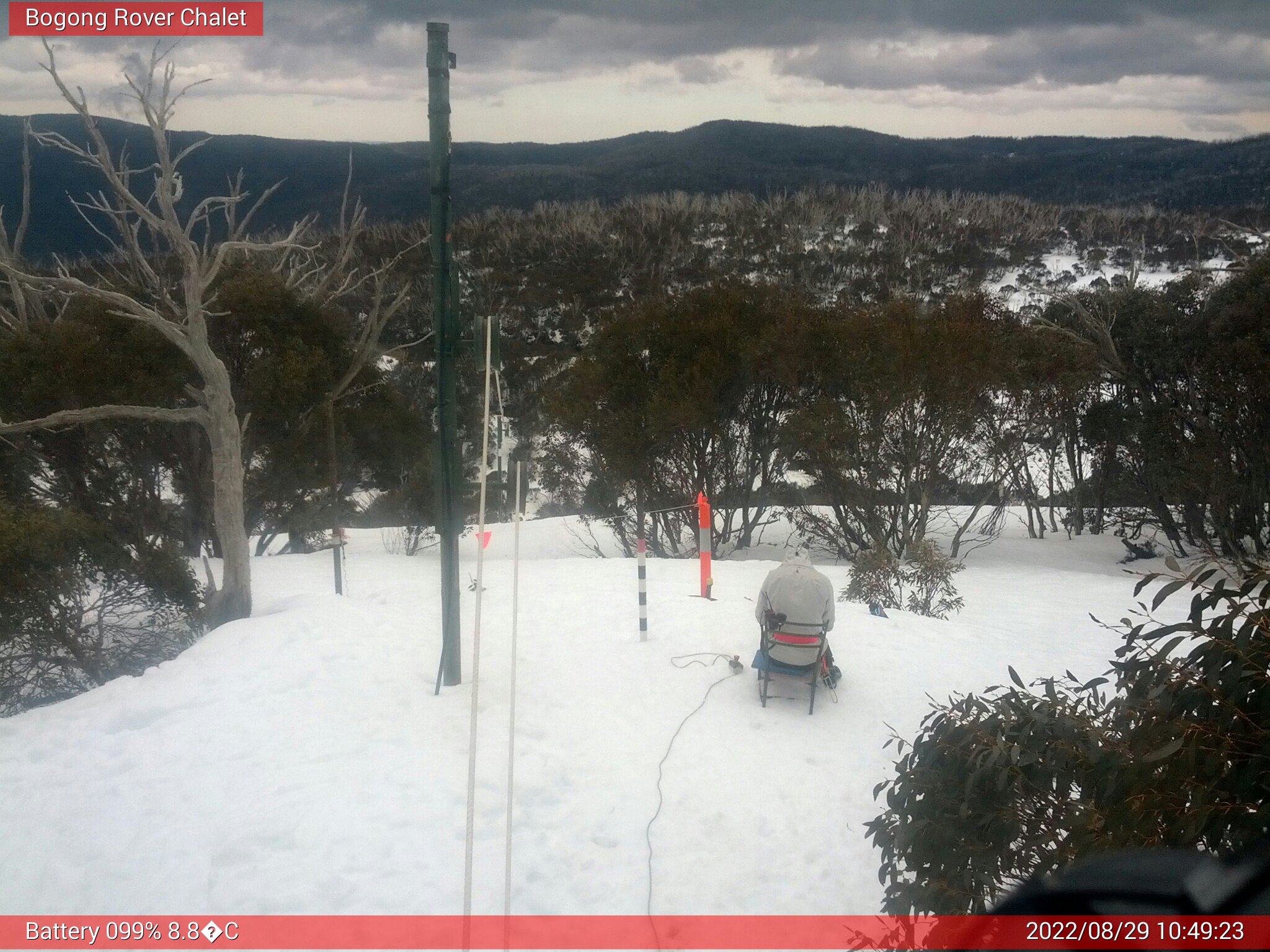 Bogong Web Cam 10:49am Monday 29th of August 2022