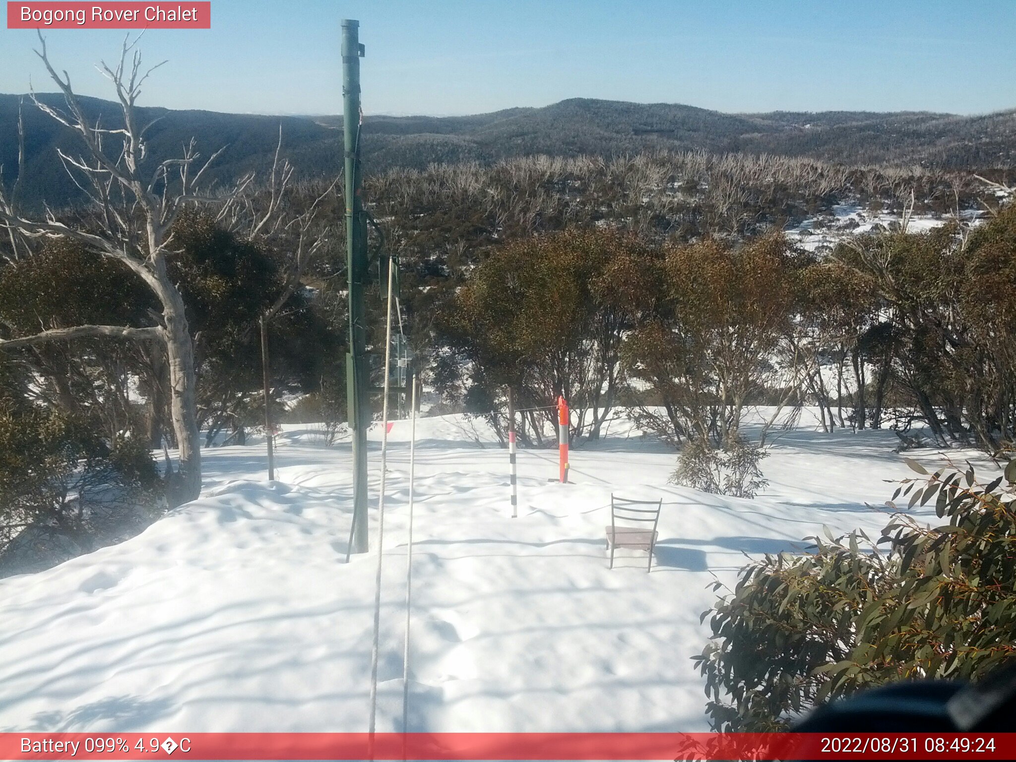 Bogong Web Cam 8:49am Wednesday 31st of August 2022