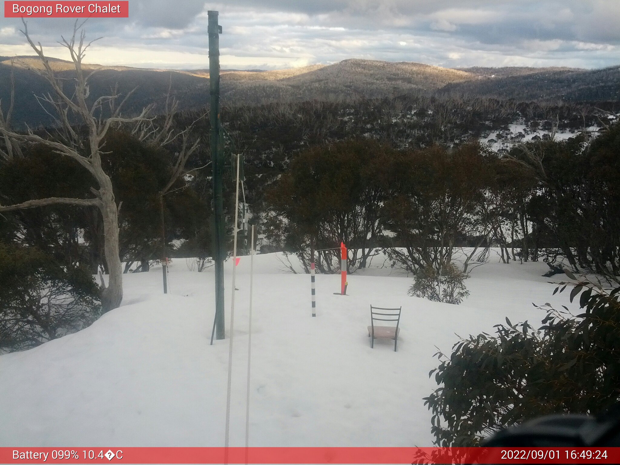 Bogong Web Cam 4:49pm Thursday 1st of September 2022