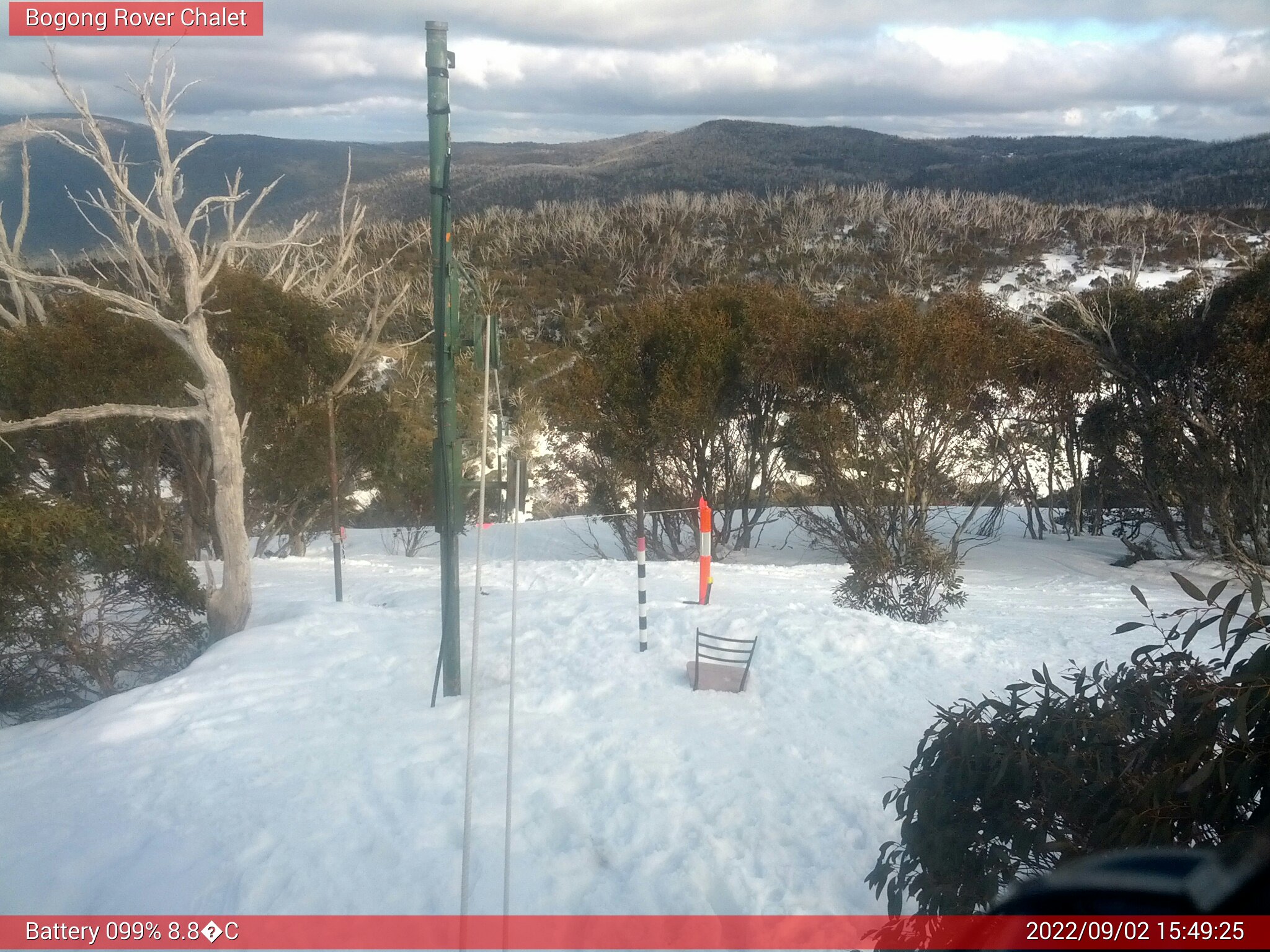 Bogong Web Cam 3:49pm Friday 2nd of September 2022