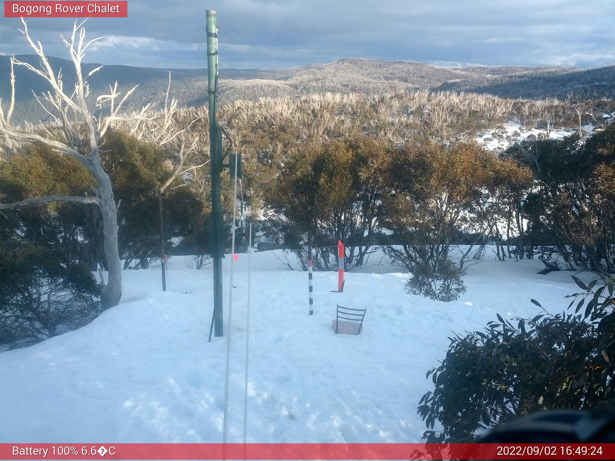 Bogong Web Cam 4:49pm Friday 2nd of September 2022